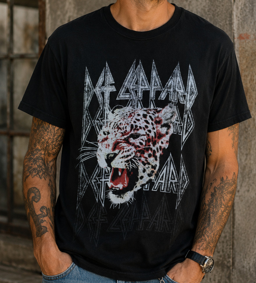 Def Leppard Leopard Graphic Band T-Shirt Black 2021 Licensed Rock Tee L