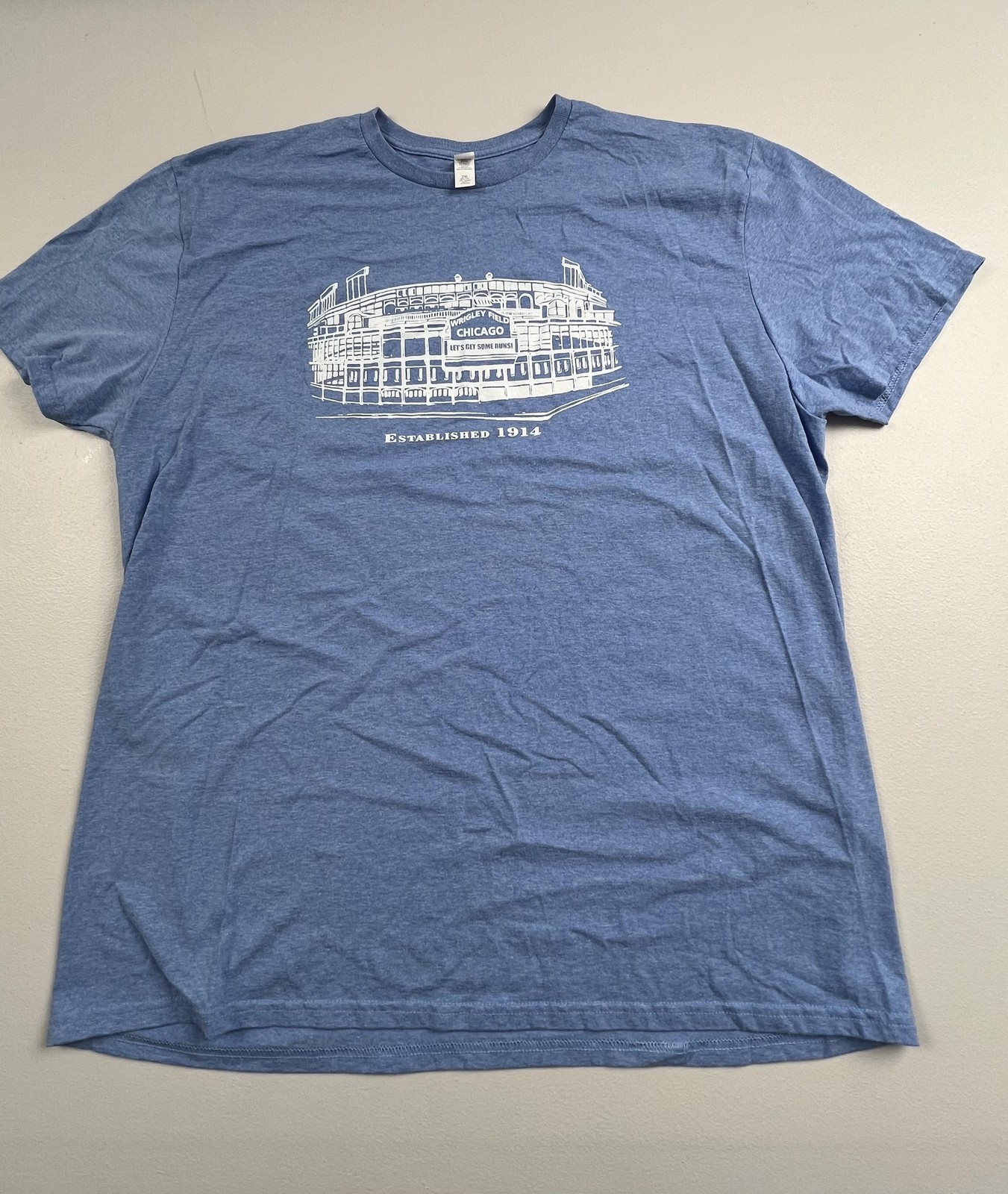 Fruit Of The Loom Shirt Mens 2XL Blue Wrigley Field Chicago Graphic Cubs Tee