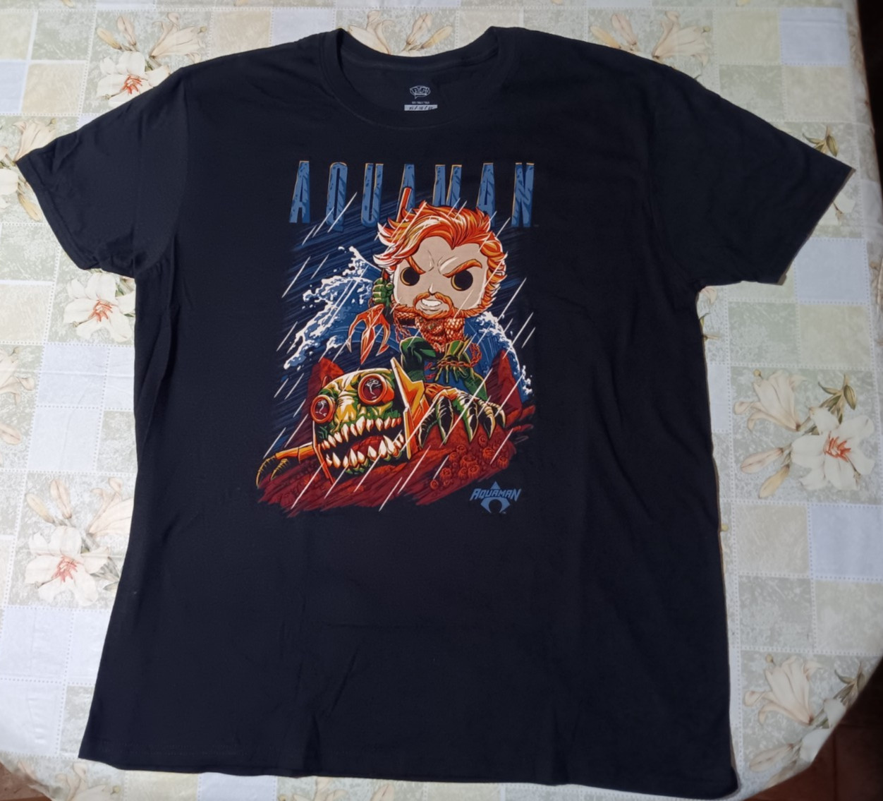 Aquaman T Shirt- Xlarge – Black – Never Worn – Pop Tees