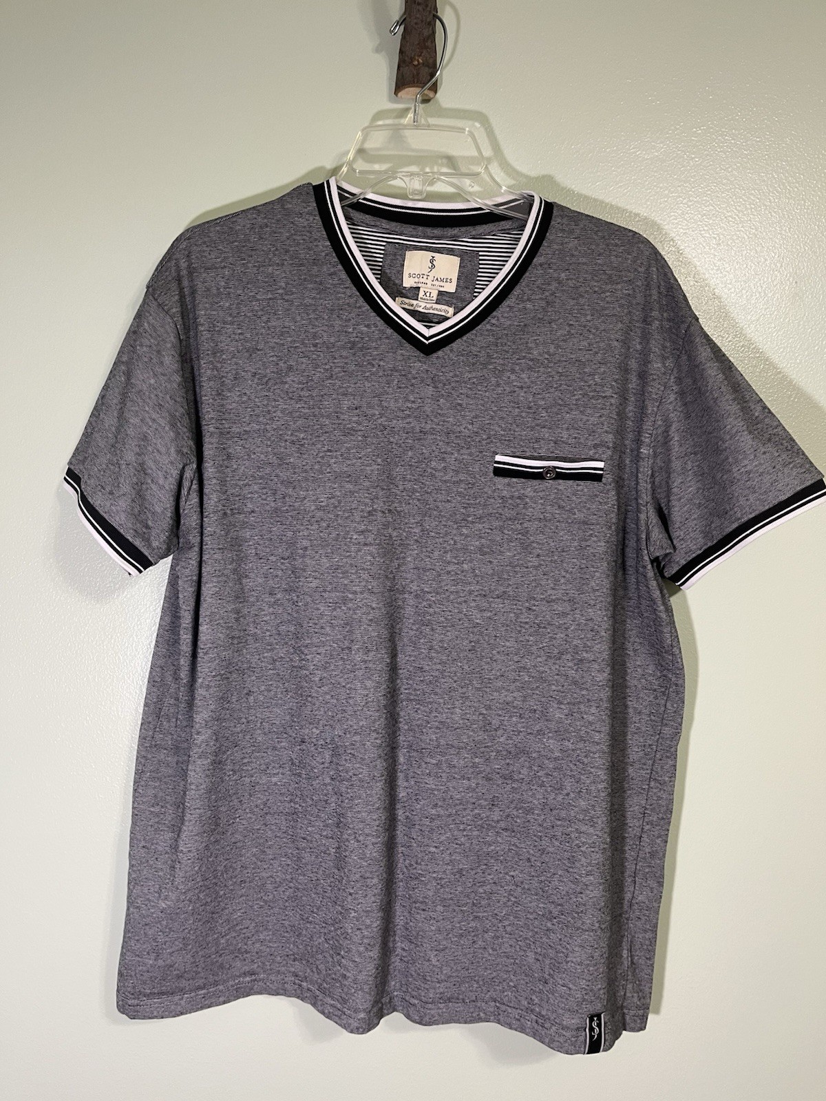 Scott James Men’s XL Grey/Black Short Sleeve T-shirt