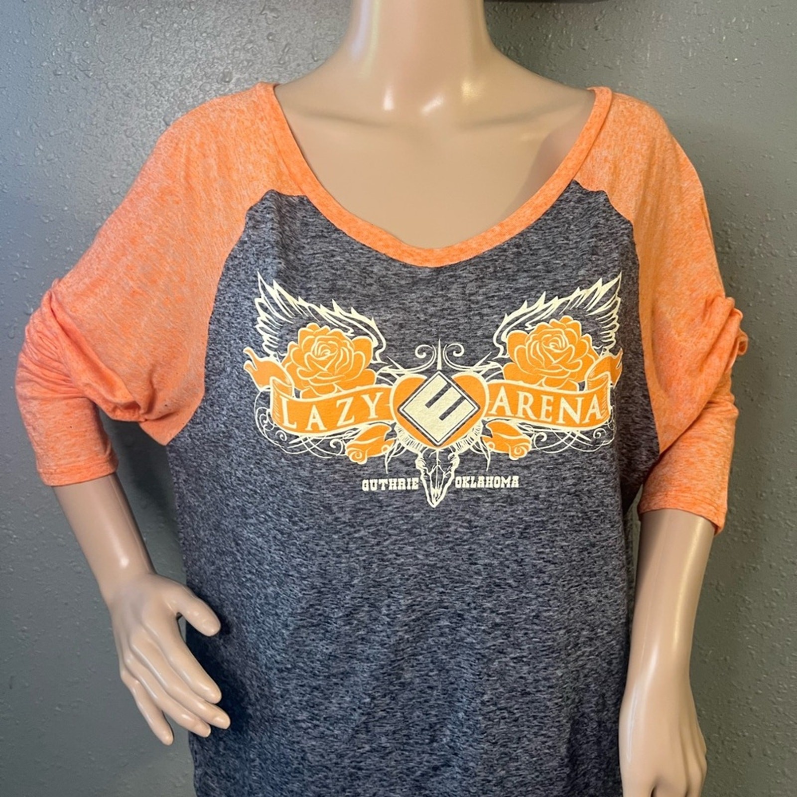 Lazy E Arena Guthrie Oklahoma District Xl Orange Black Grey Long Sleeve Shirt
