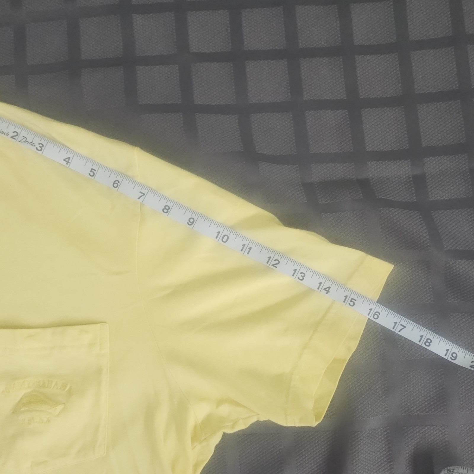 Tommy Bahama Relax Mens L Yellow Solid Pocket Crew Neck Short Sleeve Tee