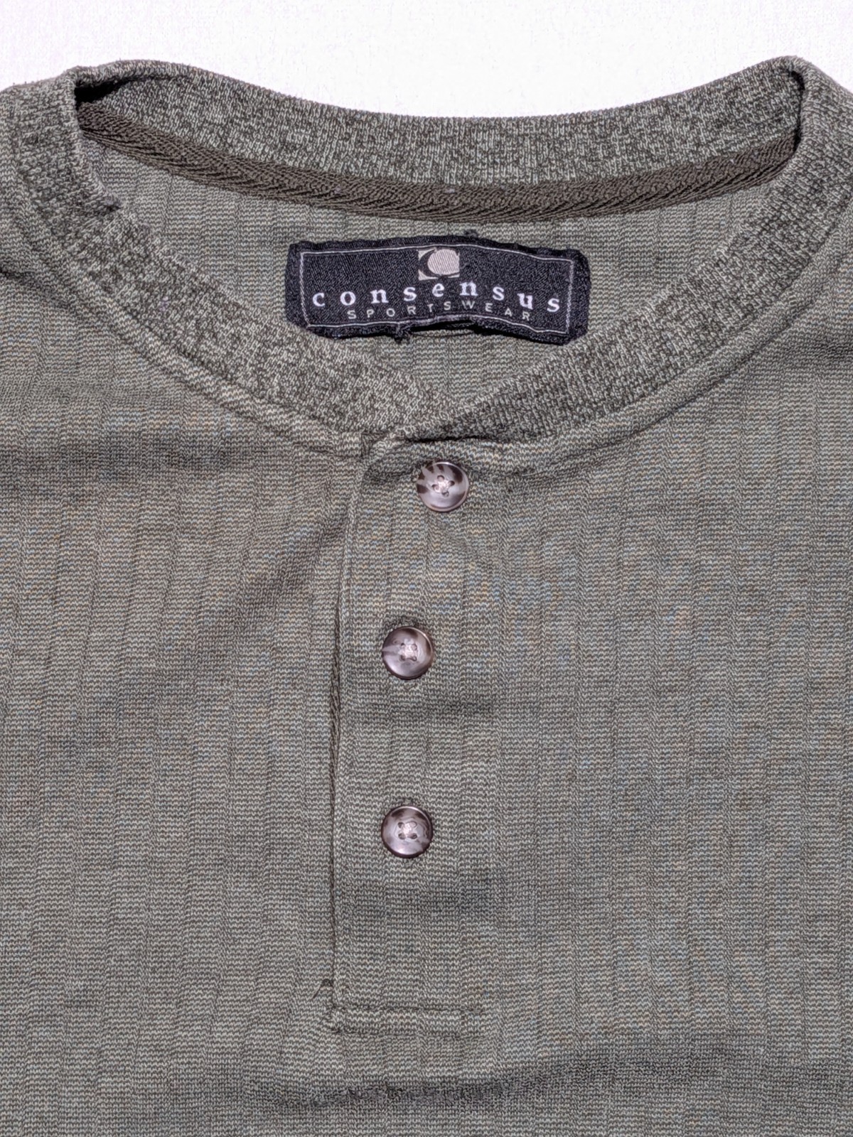 Consensus Sportswear Ribbed Henley Long Sleeve Shirt Size L Mossy Green Cotton