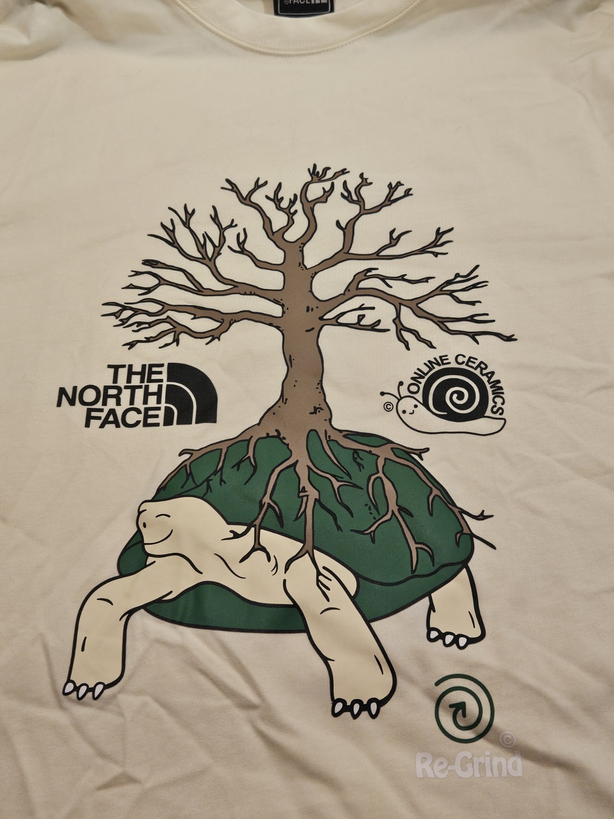 North Face Online Ceramics Shirt White / Cream Regrind Turtle Tortoise Size L
