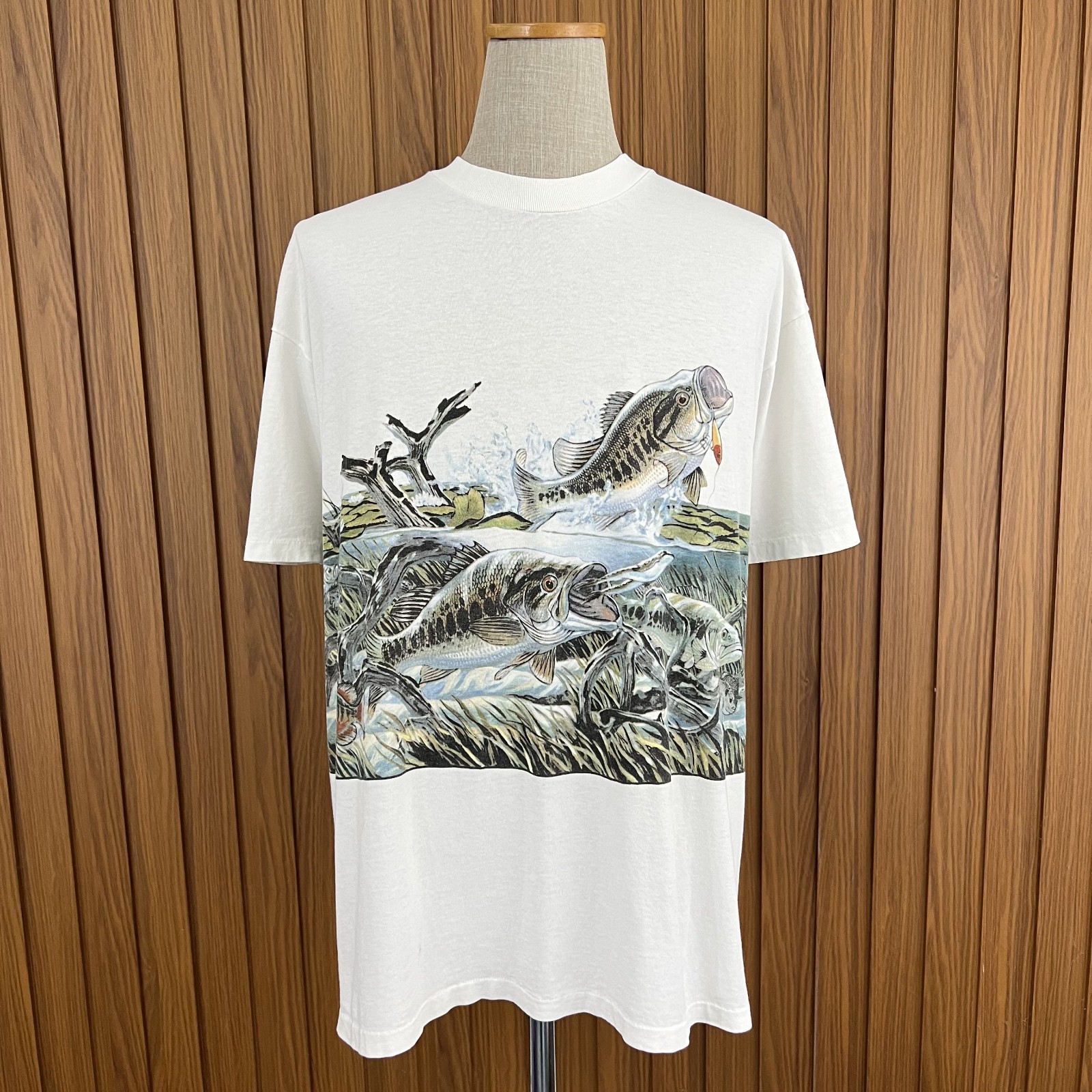 Vintage 90s Largemouth Bass Fishing All Over Print Nature Graphic White T-Shirt