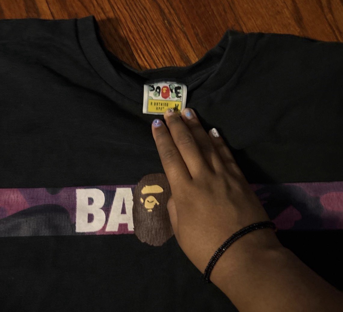 A Bathing Ape BAPE Men’s M Black Graphic Logo Ape Head Crewneck Tee