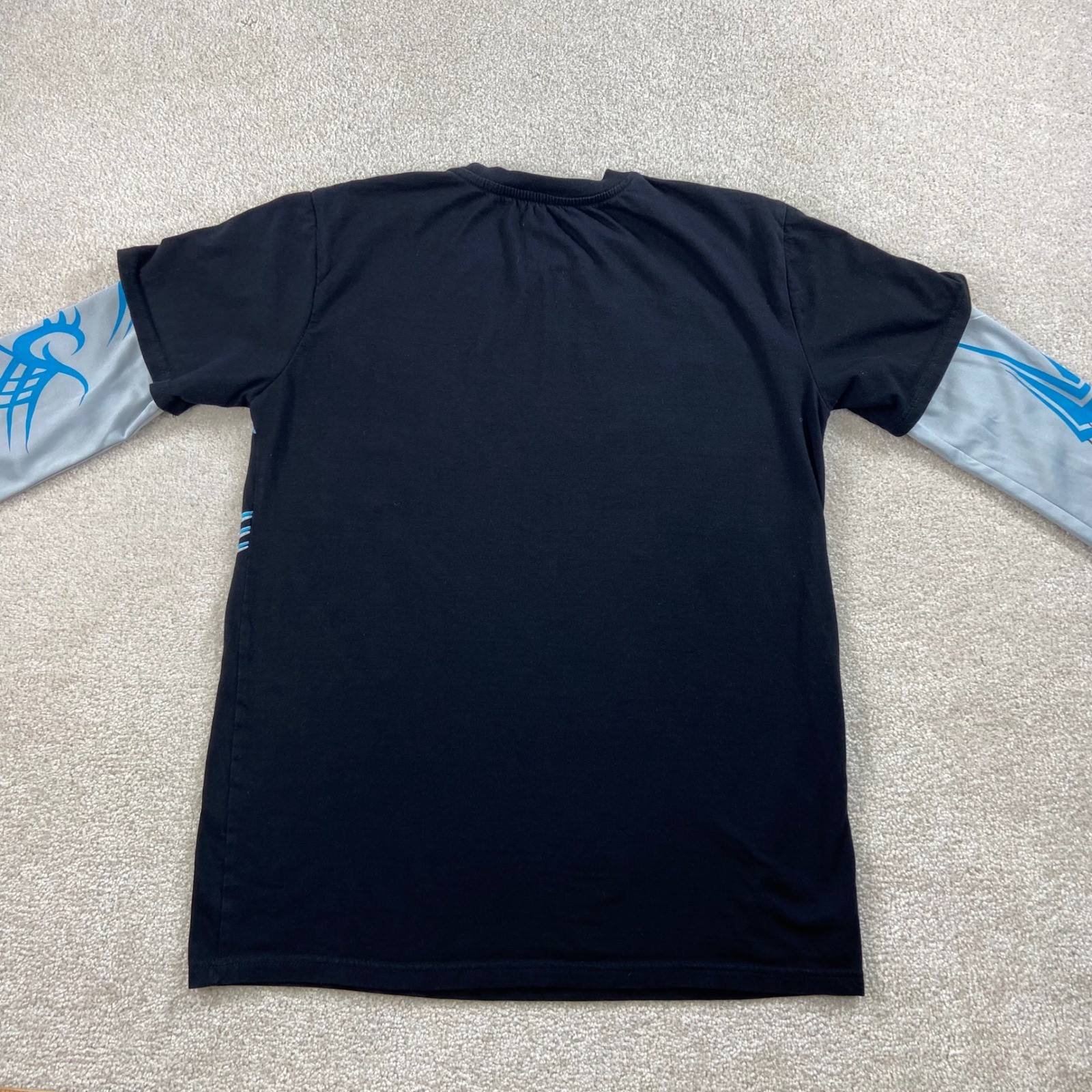 Y2K Tapout Graphic T-Shirt Mens Small Black Blue Tribal Layered Long Sleeve MMA