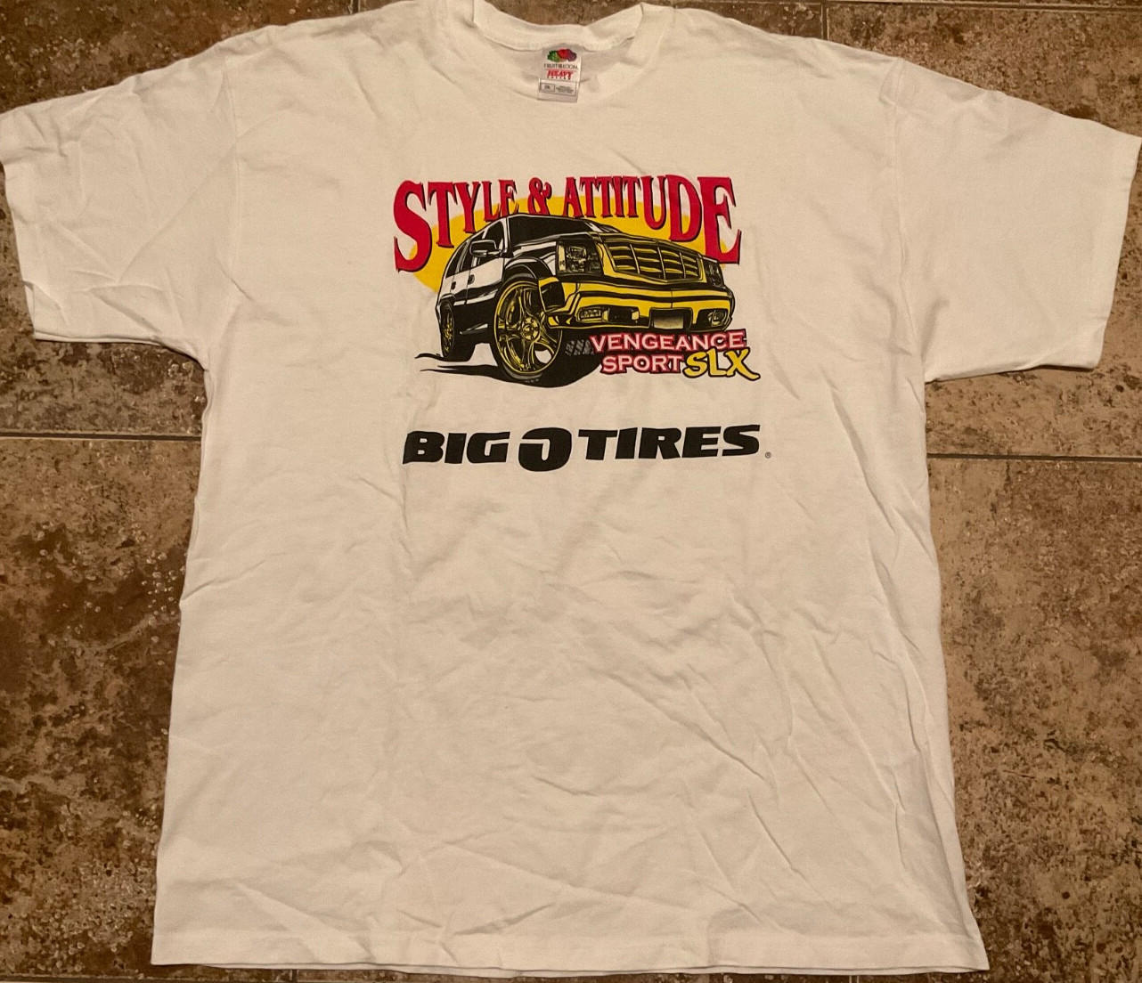 VINTAGE Y2K CADILLAC ESCALADE BIG O TIRES 20’S PROMO T-SHIRT ( MENS XL )