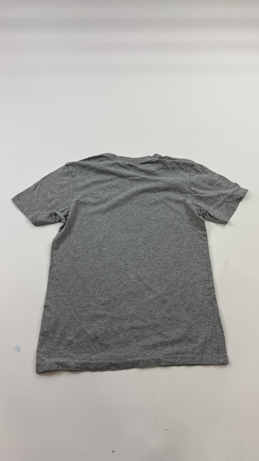 Nike Shirt Mens Extra Small Gray The Nike Tee Athletic Swoosh Logo Malaysia XS