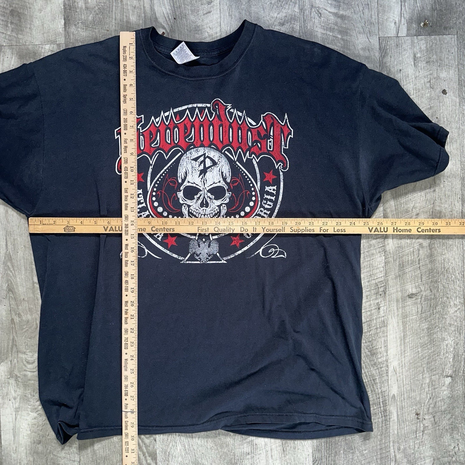 Sevendust Band T-Shirt Black Skull Graphic Atlanta Georgia Men’s XL 25×30 Y2K