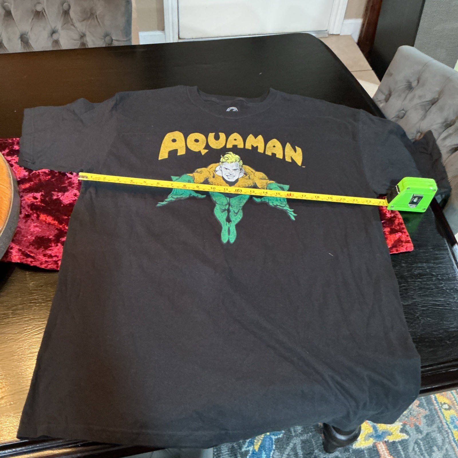 DC Comics Aquaman Graphic Black Cotton T-Shirt Men’s XL 23” Pit To Pit New