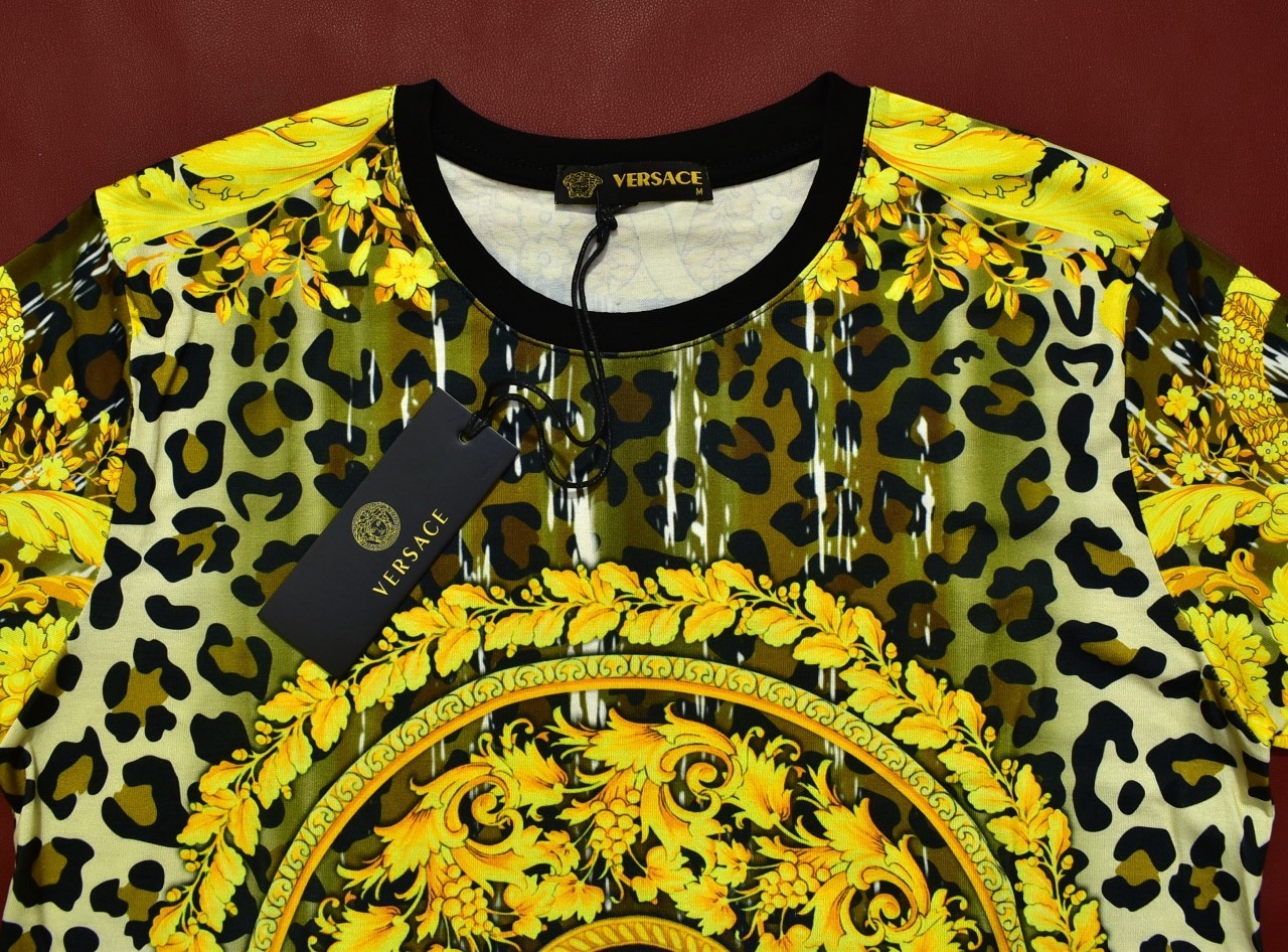 Versace Medusa Leopard Baroque Print T-Shirt Black Gold Style Tee Size M