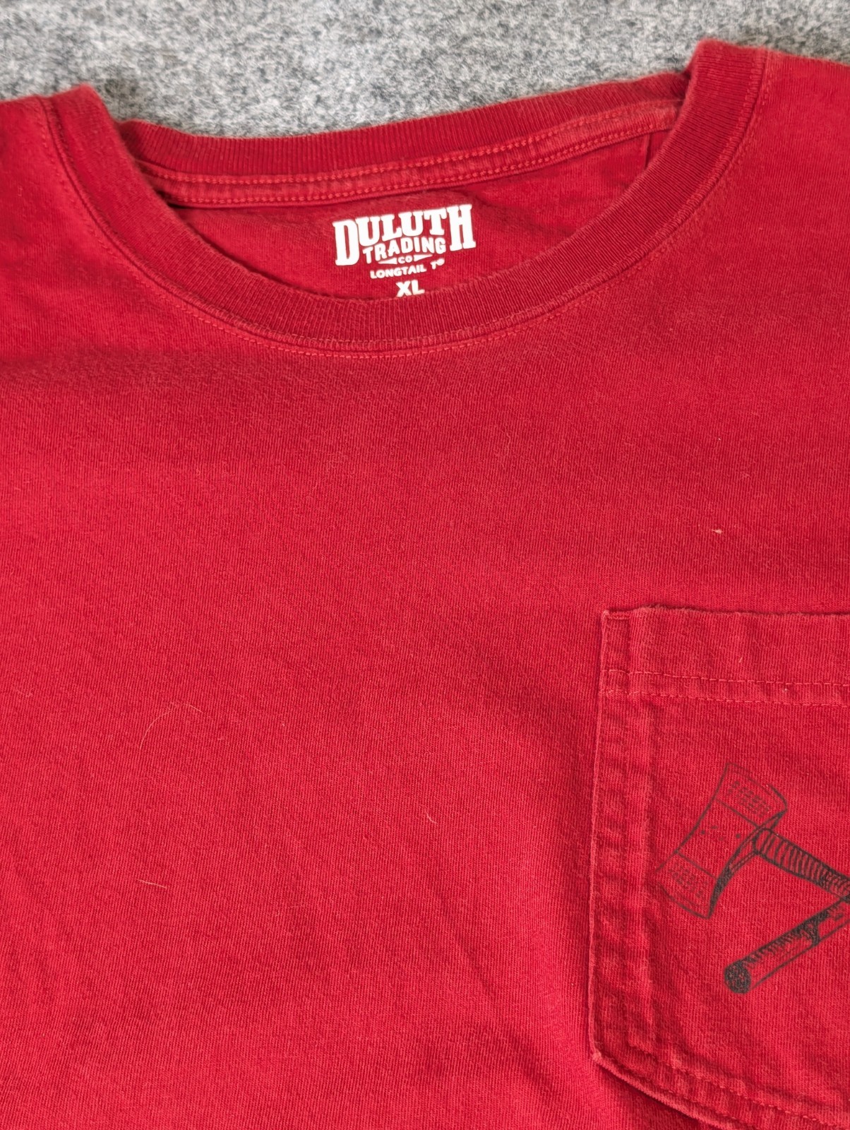 Duluth Trading Co Men’s XL Longtail T Shirt /Pocket Long Sleeve Deep Red Cotton