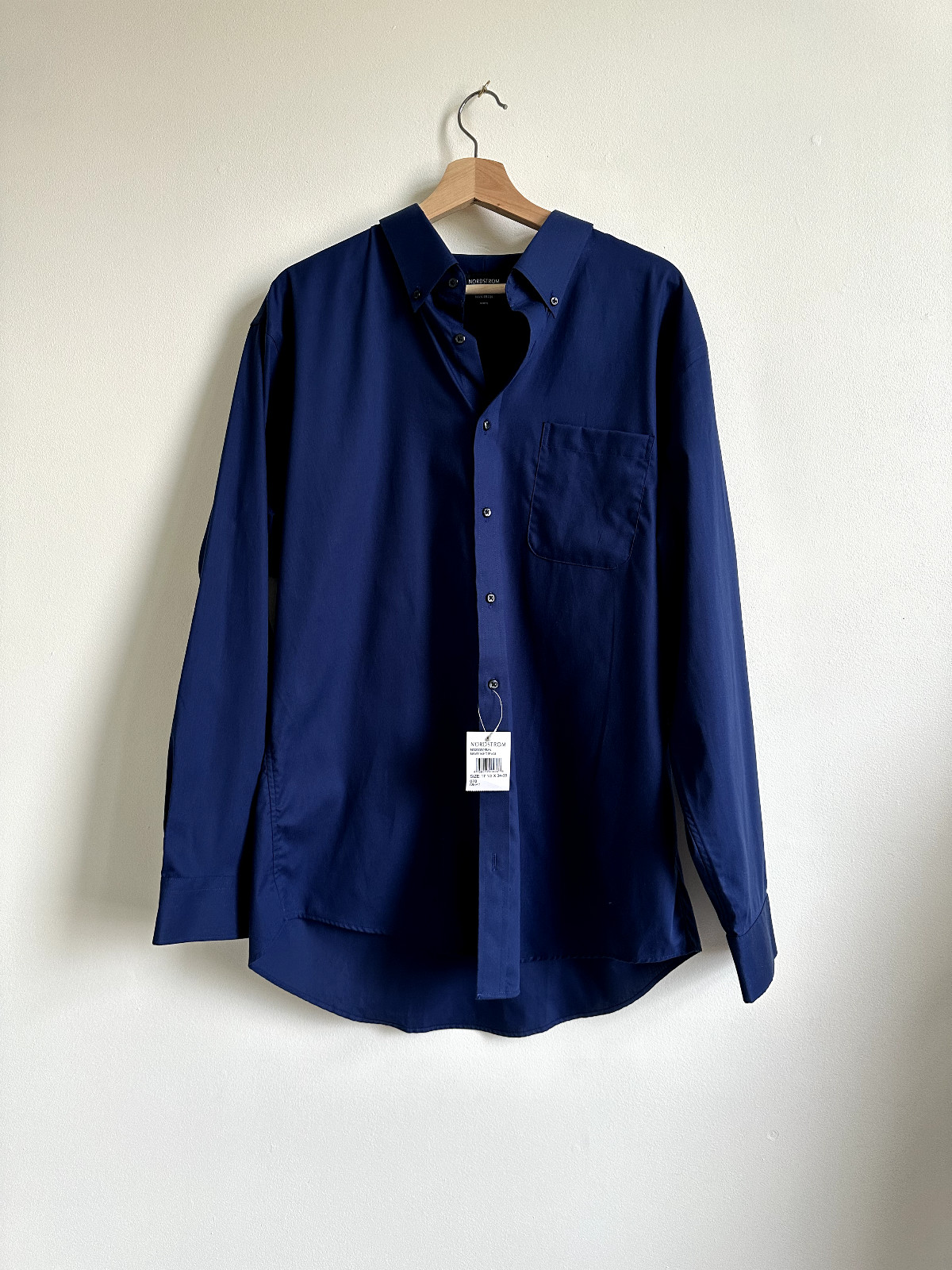Nordstrom Mens cotton non iron trim fit short sleeve shirt in navy 17.5 34-35