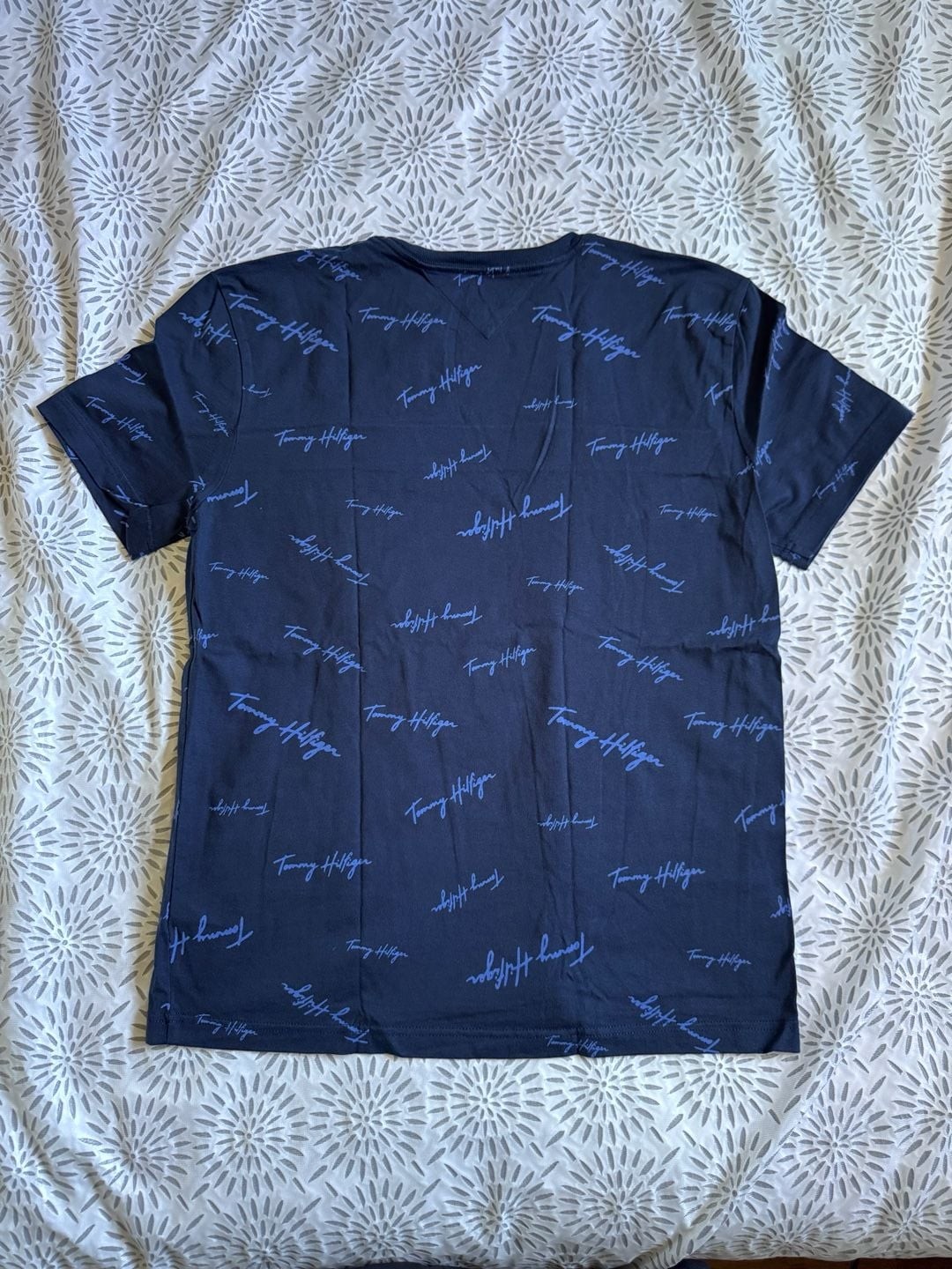 Tommy Hilfiger Men’s Navy Blue Allover Men’s L T-Shirt