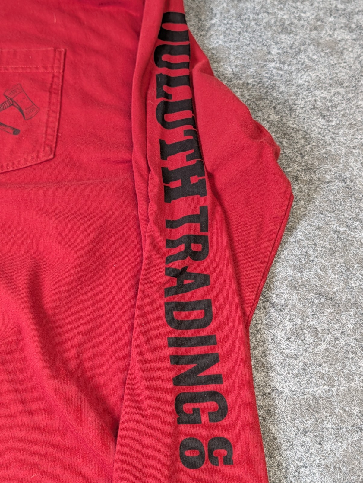 Duluth Trading Co Men’s XL Longtail T Shirt /Pocket Long Sleeve Deep Red Cotton