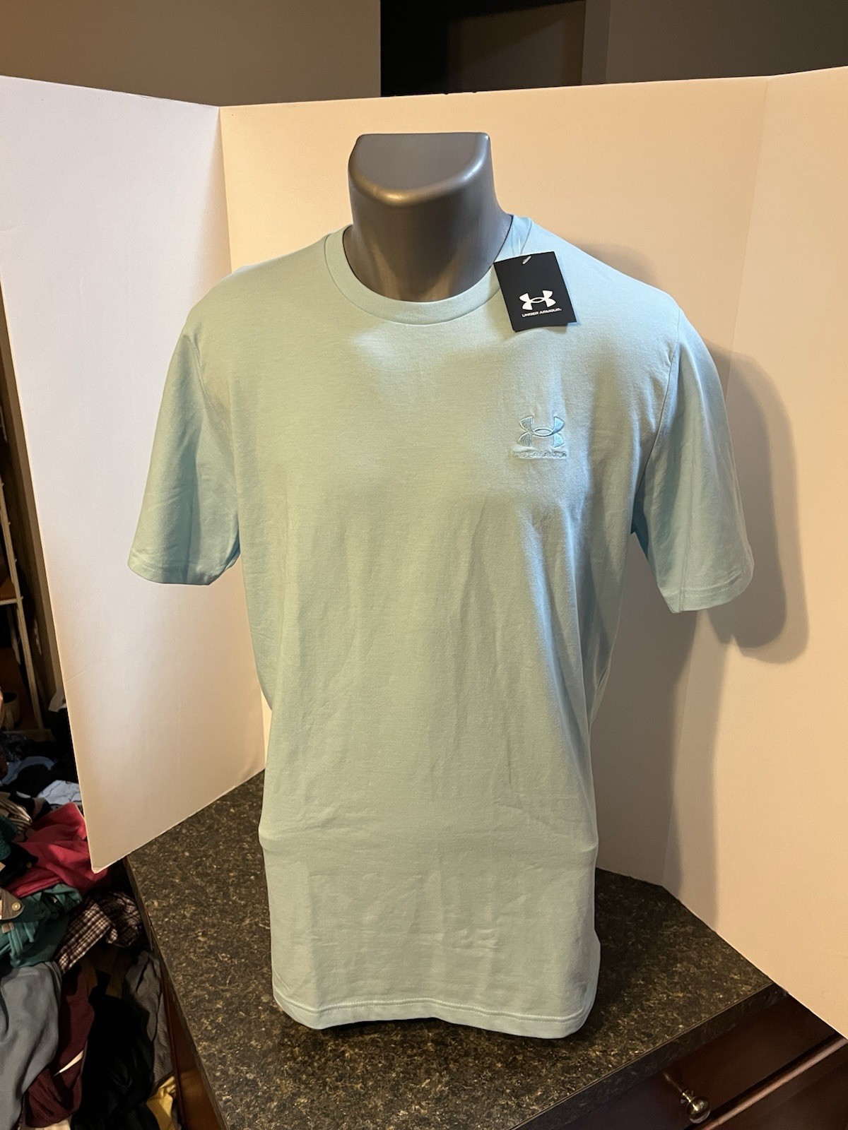 Under Armour Men’s T-Shirt Medium – Light Blue Polyester Cotton Spandex – NWT