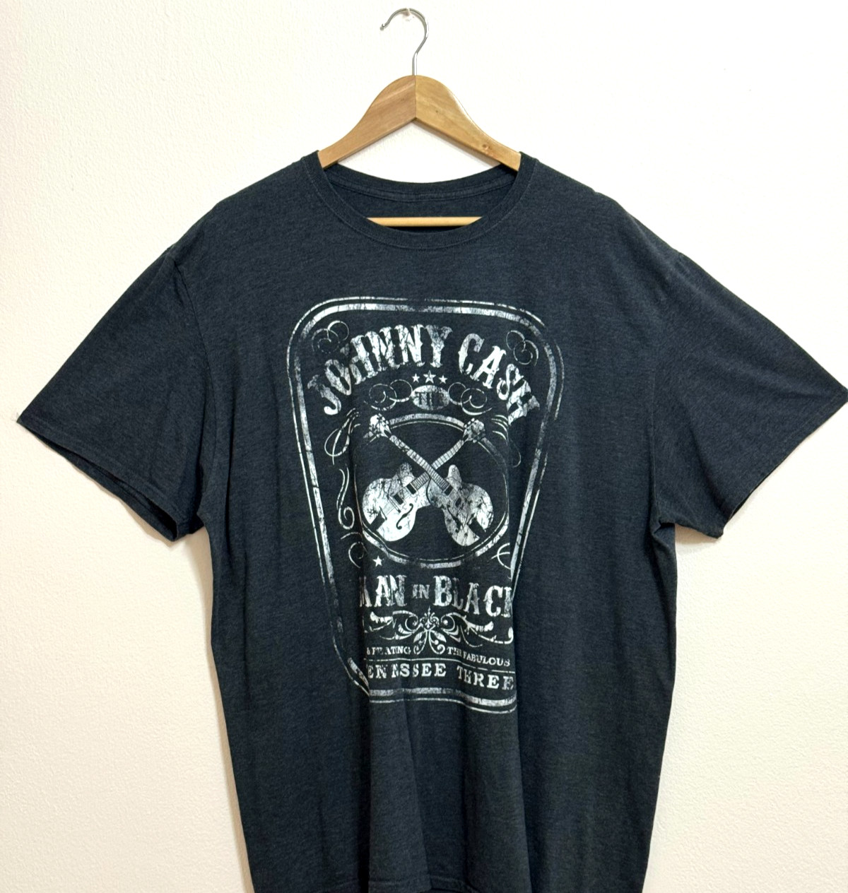 Johnny Cash Shirt 2XL XXL Charcoal Grey Man In Black Outlaw Country Music Guitar