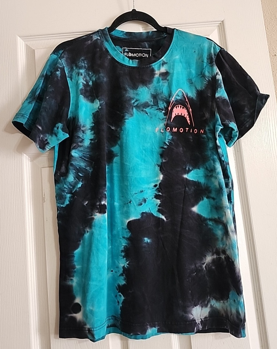 Flomotion Tie‑Dye T‑Shirt – Blue/Black – Shark- Size Medium