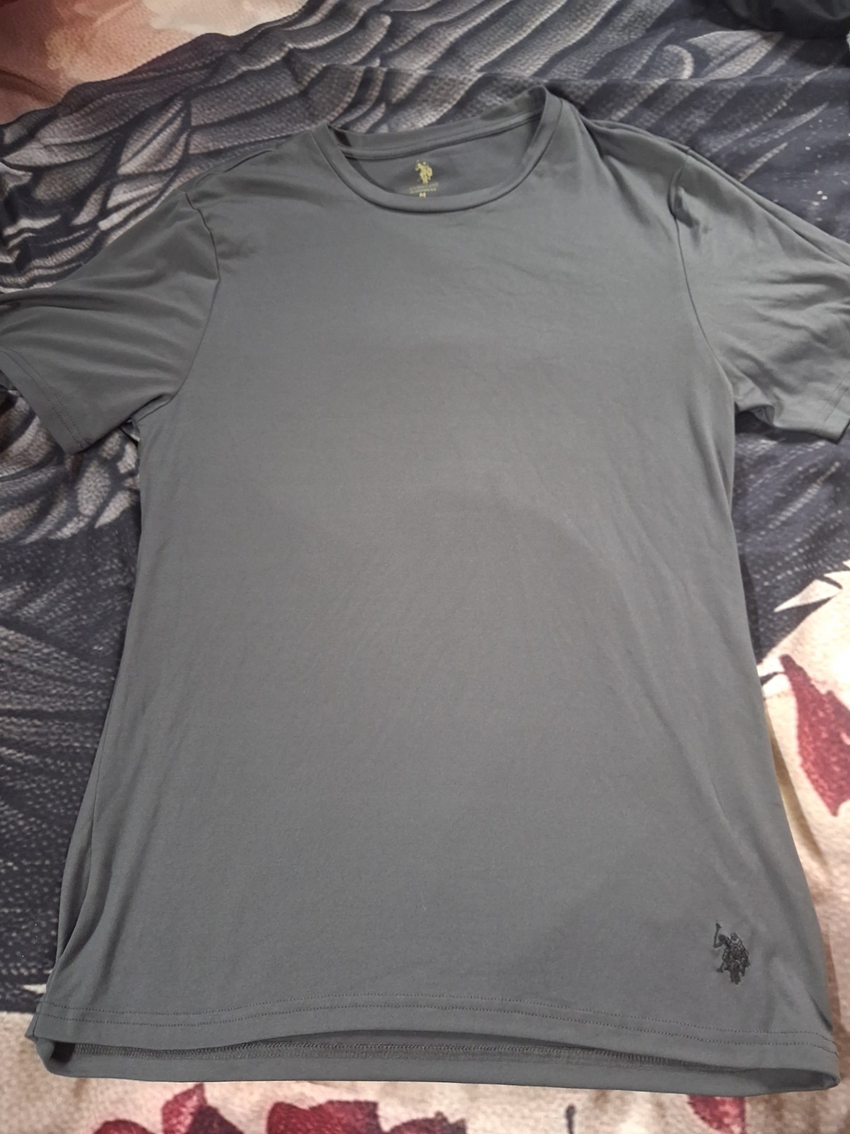 U.S. Polo Assn.~Mens Charcoal Gray, Relaxed Fit, Crew Neck Tshirt Size M