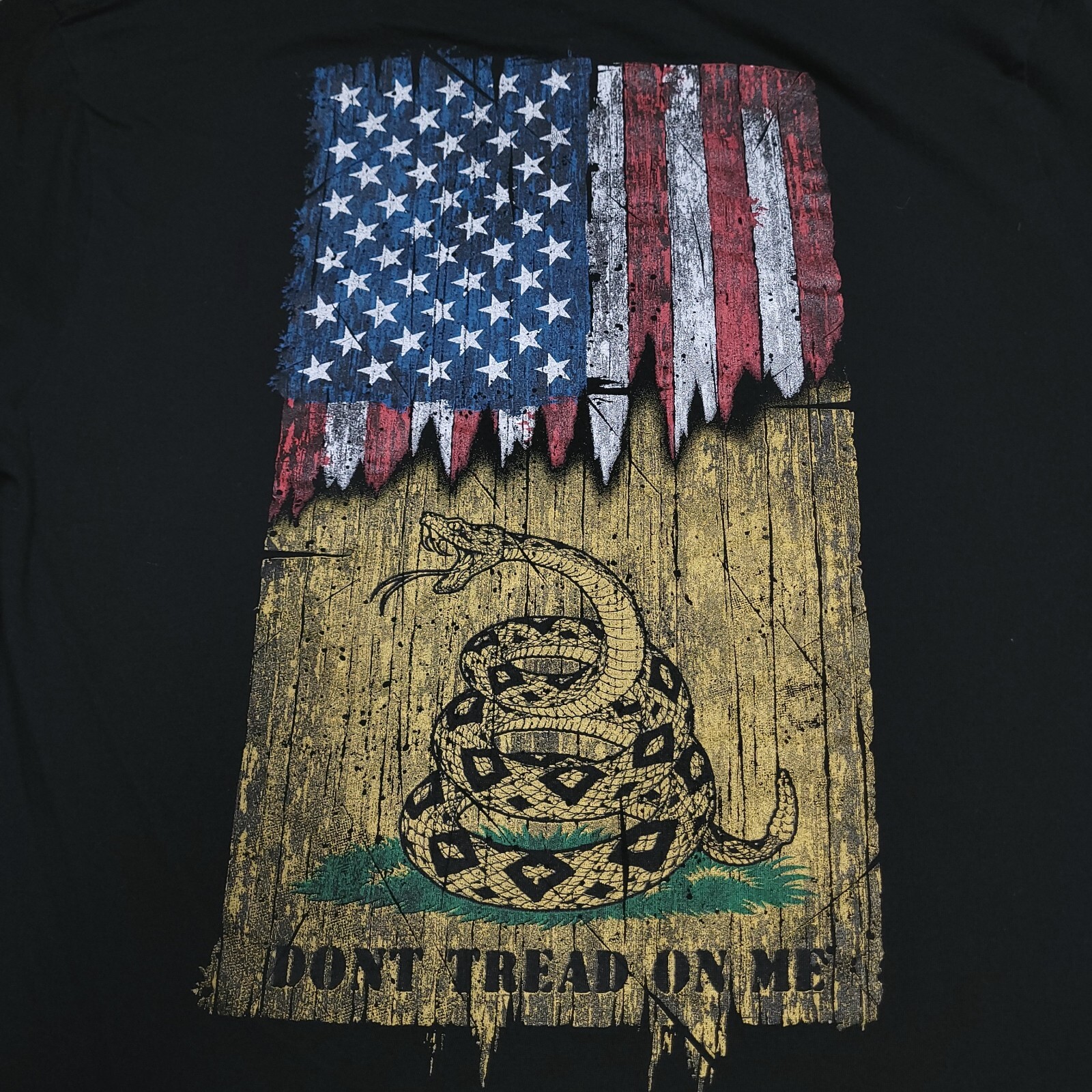 Howitzer Patriot Dont Tread On Me Medium Shirt American USA Flag Snake Chud Wear