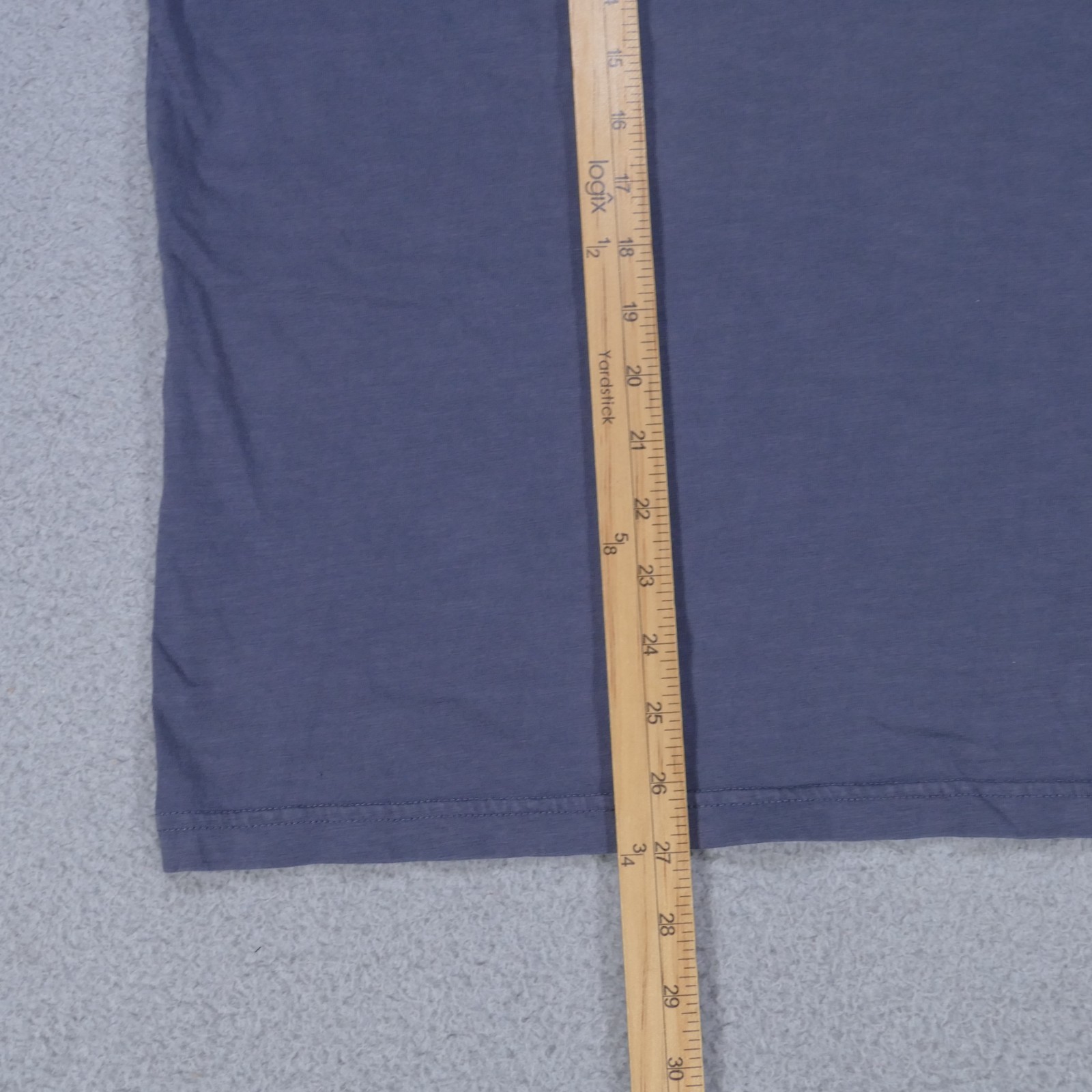 Faherty Sunwashed Pocket Shirt Gray Organic Cotton Tee Crewneck Soft Medium