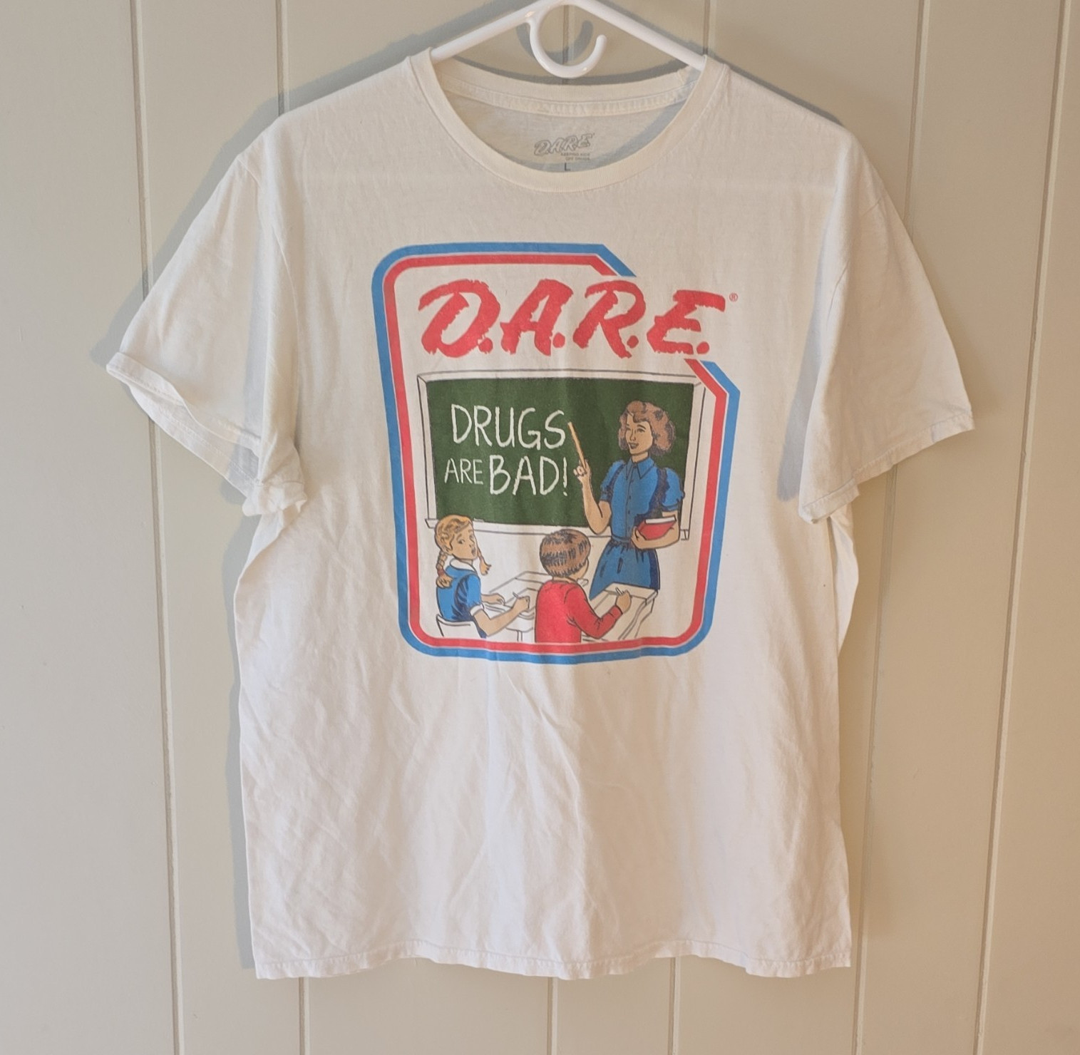 D.A.R.E. Men’s L White Vintage 90s Graphic Print Crew Neck Cotton Tee