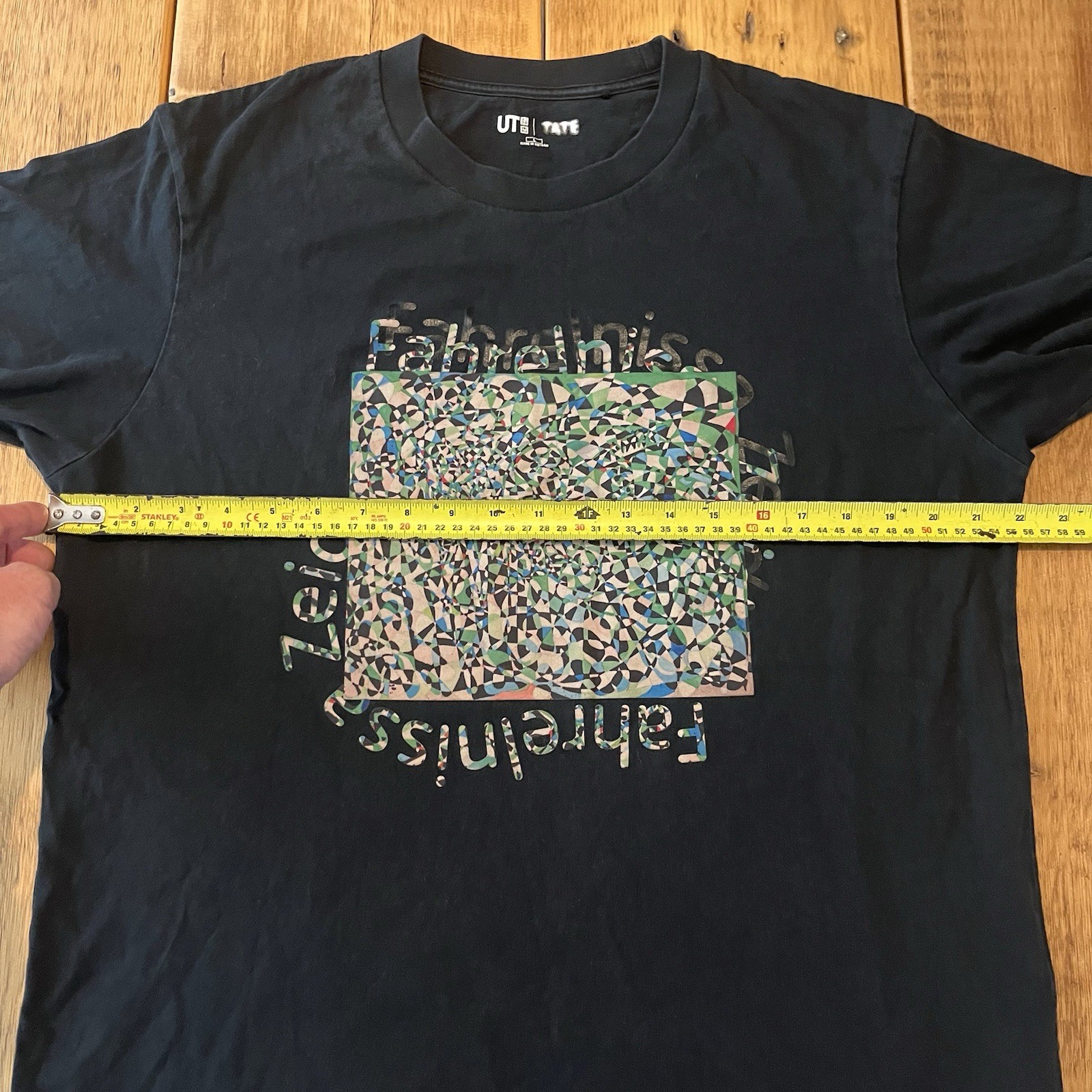 Uniqlo x Tate Fahrelnissa Zeid Oil Painting T-shirt Size Large