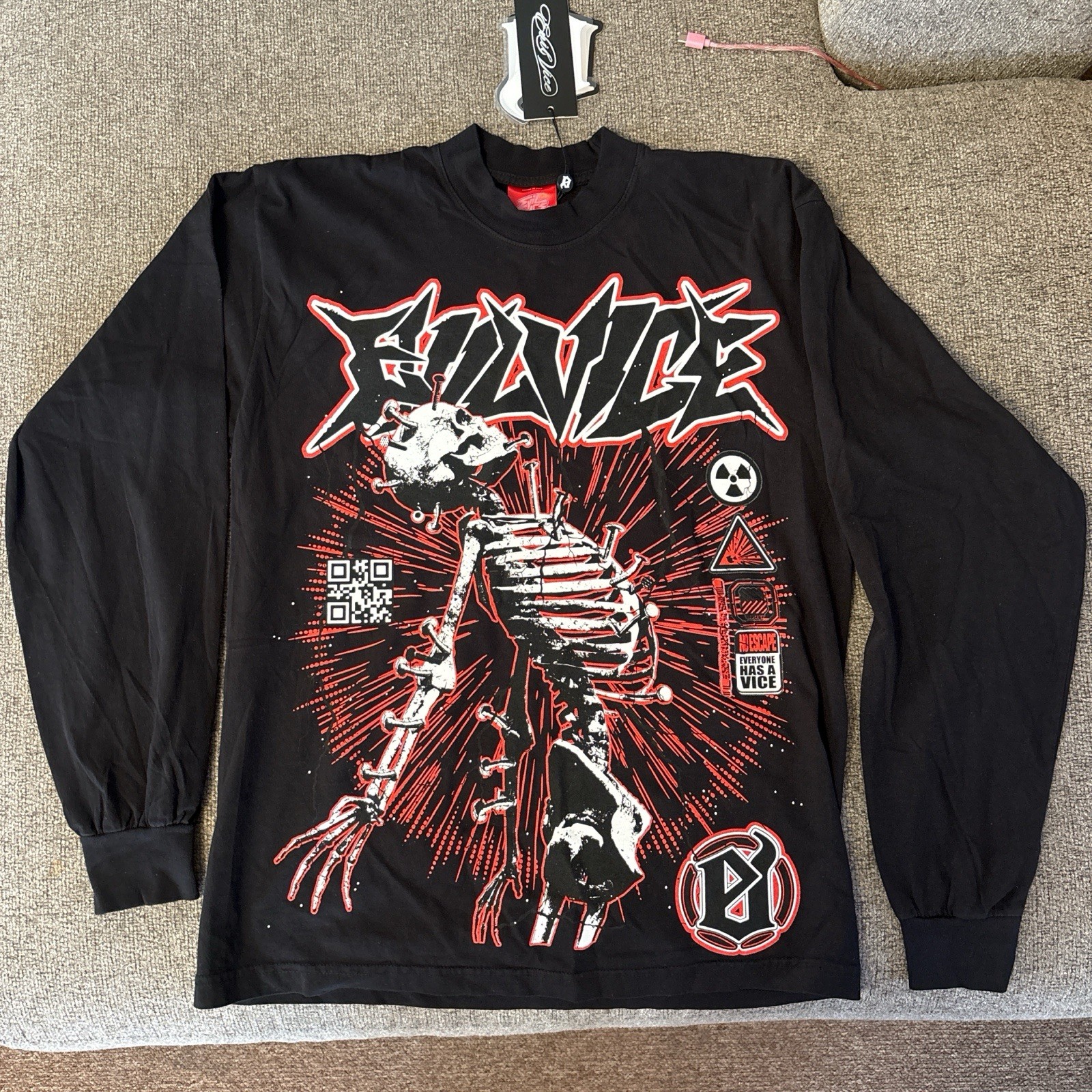Evil Vice Long Sleeve Graphic Shirt Sz M $130 Retail 100% Authentic NWT