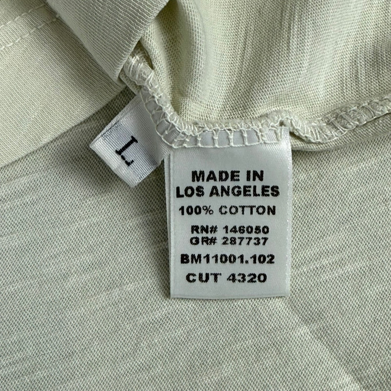 Buck Mason Venice Wash Slub Knit Curved Hem Tee Mens Large White Sand USA NWT