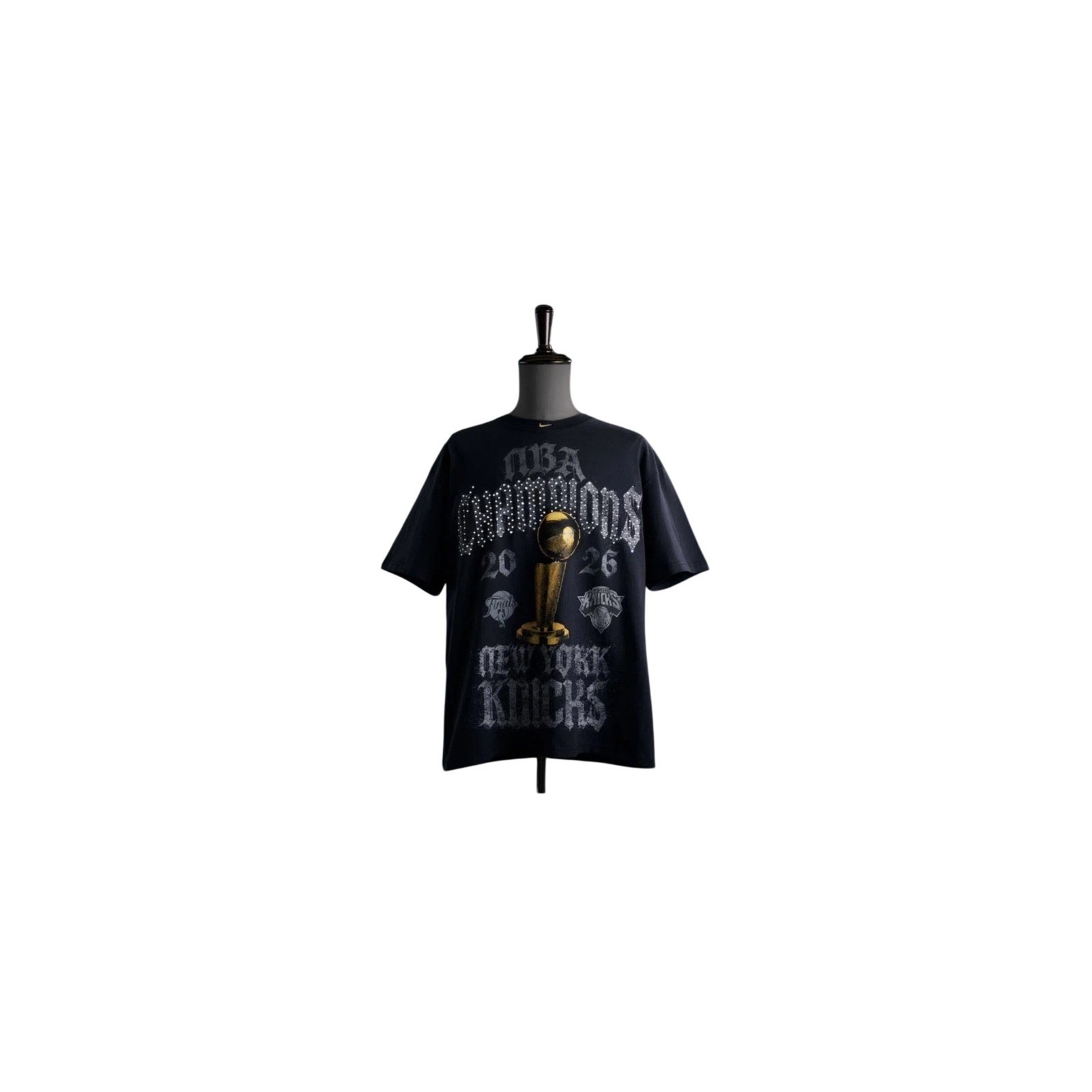 Nike NBA Champions New York Knicks 2026 Crystal Rhinestone T Loose Fit Black XL