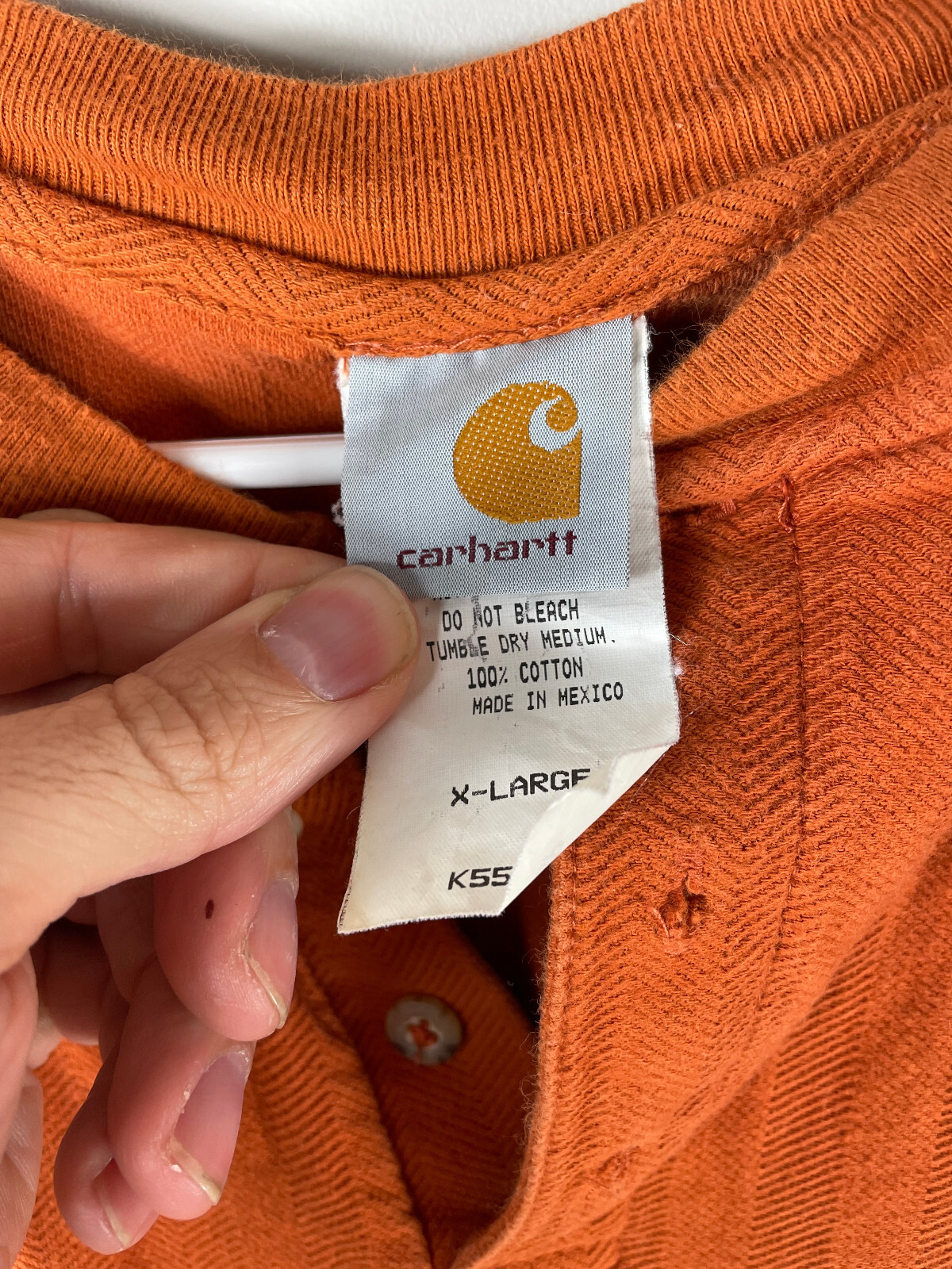 VTG Carhartt Short Sleeve Henley T-Shirt Mens XL Orange Textured Woven