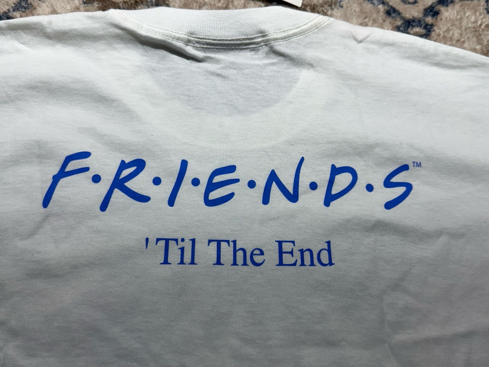 VTG 04” NBC Store FRIENDS Embroidered Logo TV Show Cast White T-Shirt Sz XL NWT