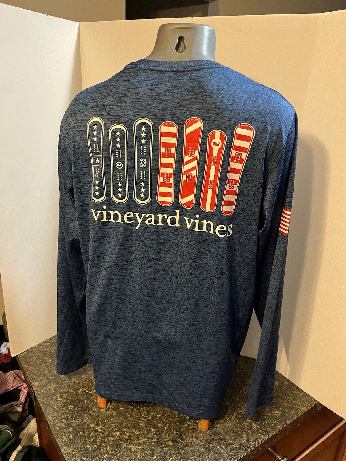 Vineyard Vines Men’s LS Pullover Shirt Blue Medium – Polyester Spandex