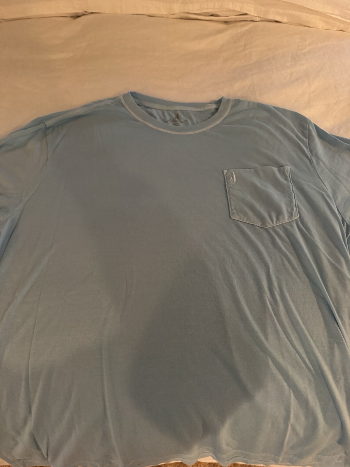 Johnnie-O Men’s Blue Solid Crew Neck Pocket Short Sleeve T-Shirt, XL.