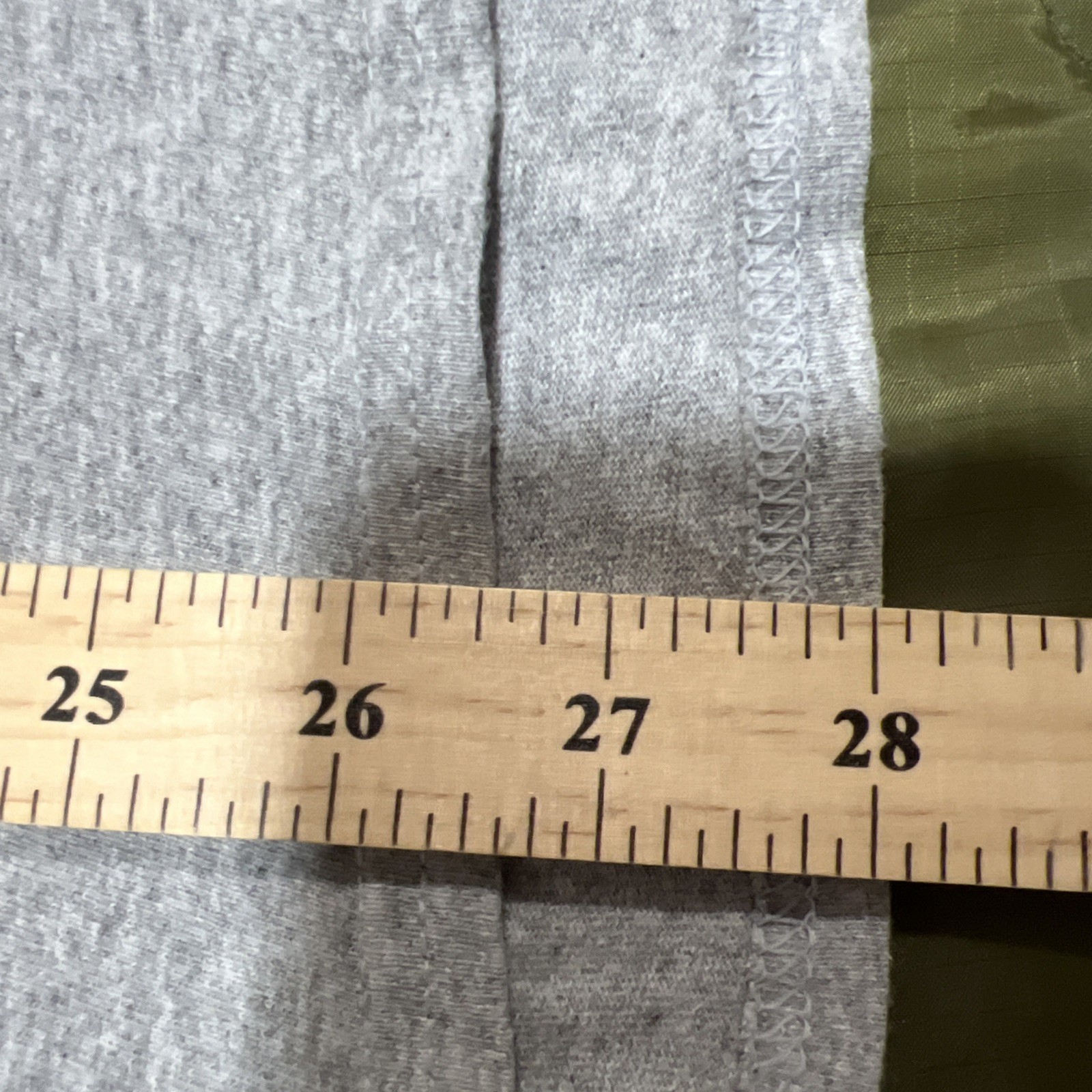 Schrute Farms Beets Bed and Breakfast Tee Men XL Gray The Office Dwight Schrute