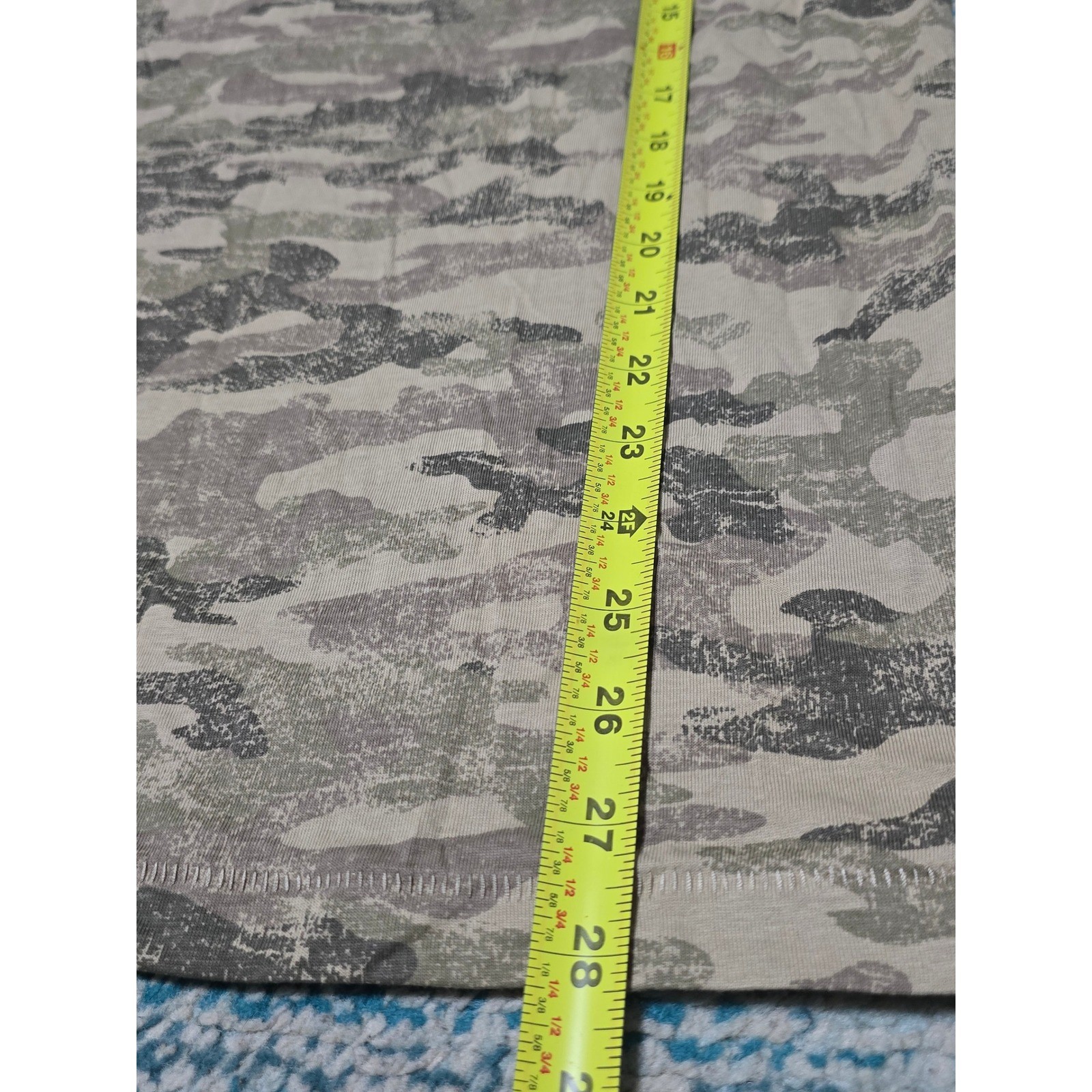 True Craft Men’s Camouflage T Shirt Size L Short Sleeve Crew Neck Casual Top (C)