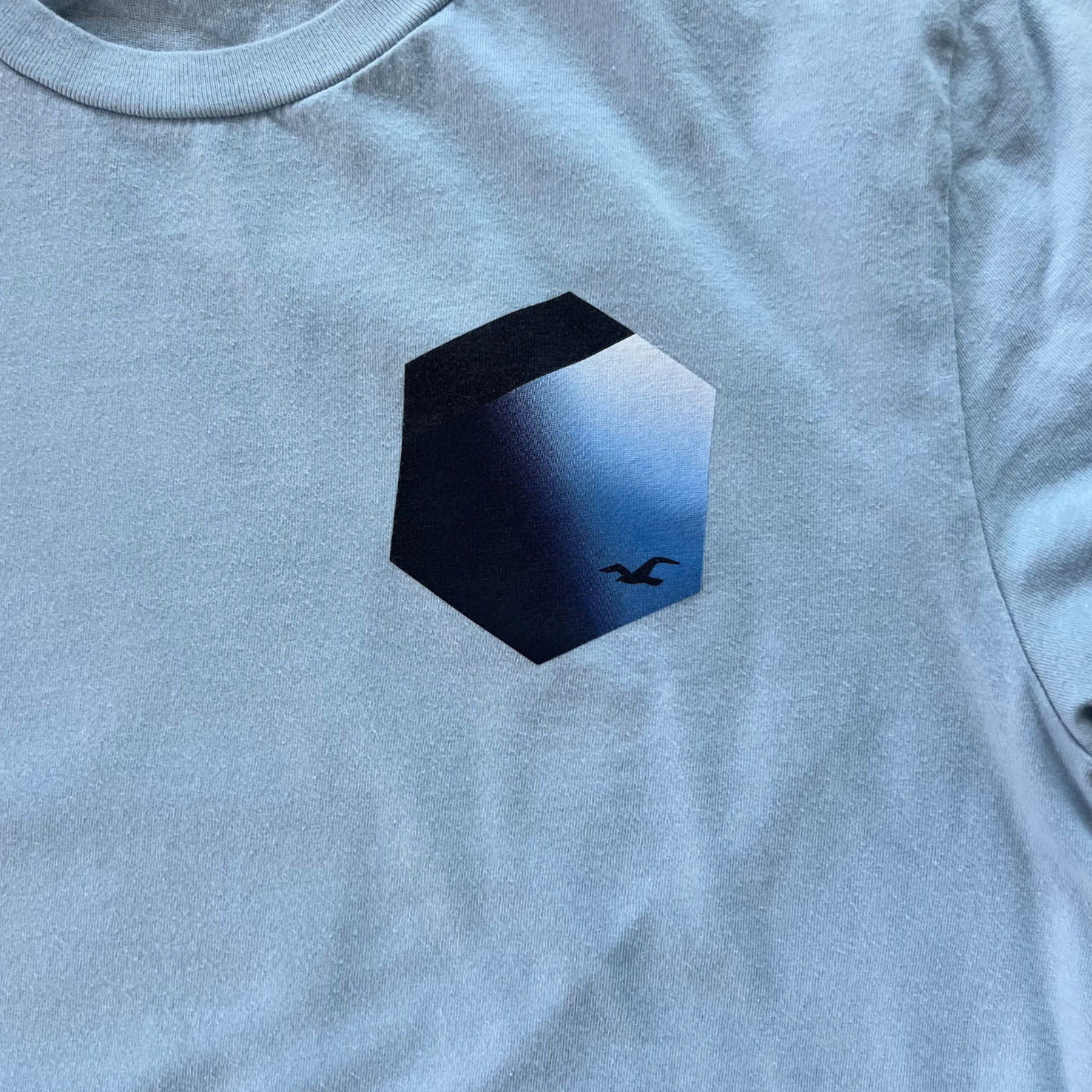 Hollister T-Shirt Adult Medium Short Sleeve Blue Cube Box