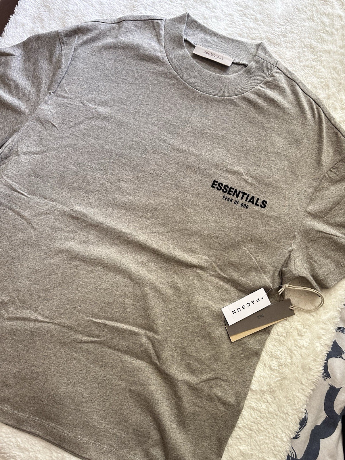 Size M – Fear Of God Essentials Dark Oatmeal Tee BRAND NEW • SHIPS ASAP ✅