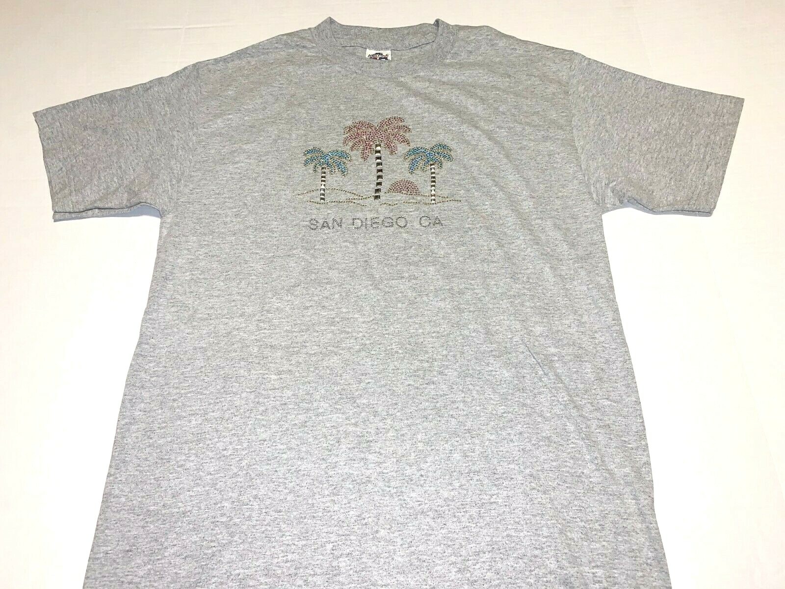 San Diego California Colorfully Embellished Palm Trees Gray T-Shirt New! MEDIUM