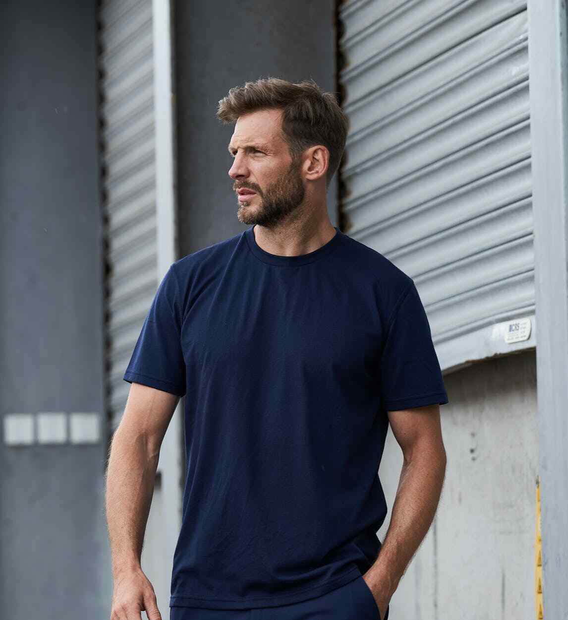 Pro T-Shirts – Men’s Premium Work Grade Tees – S to 6XL – Heavy Duty Quick Dry