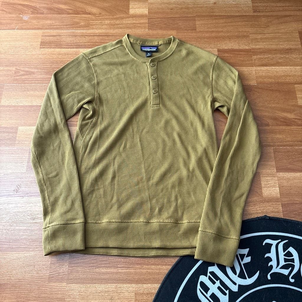 Patagonia Men’s Long-Sleeve Waffle Henley Thermal Shirt