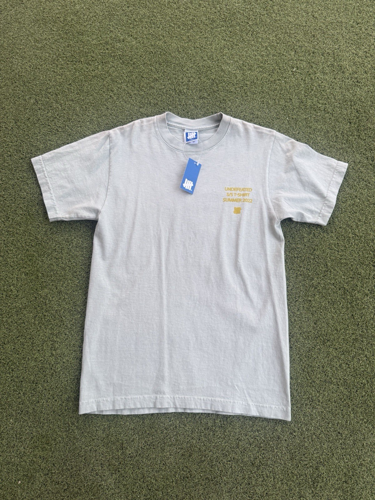 RARE MODERN 2022 LUXURY DESIGNER COLLECTION UNDEFEATED MADE IN USA GRAPHIC TEE