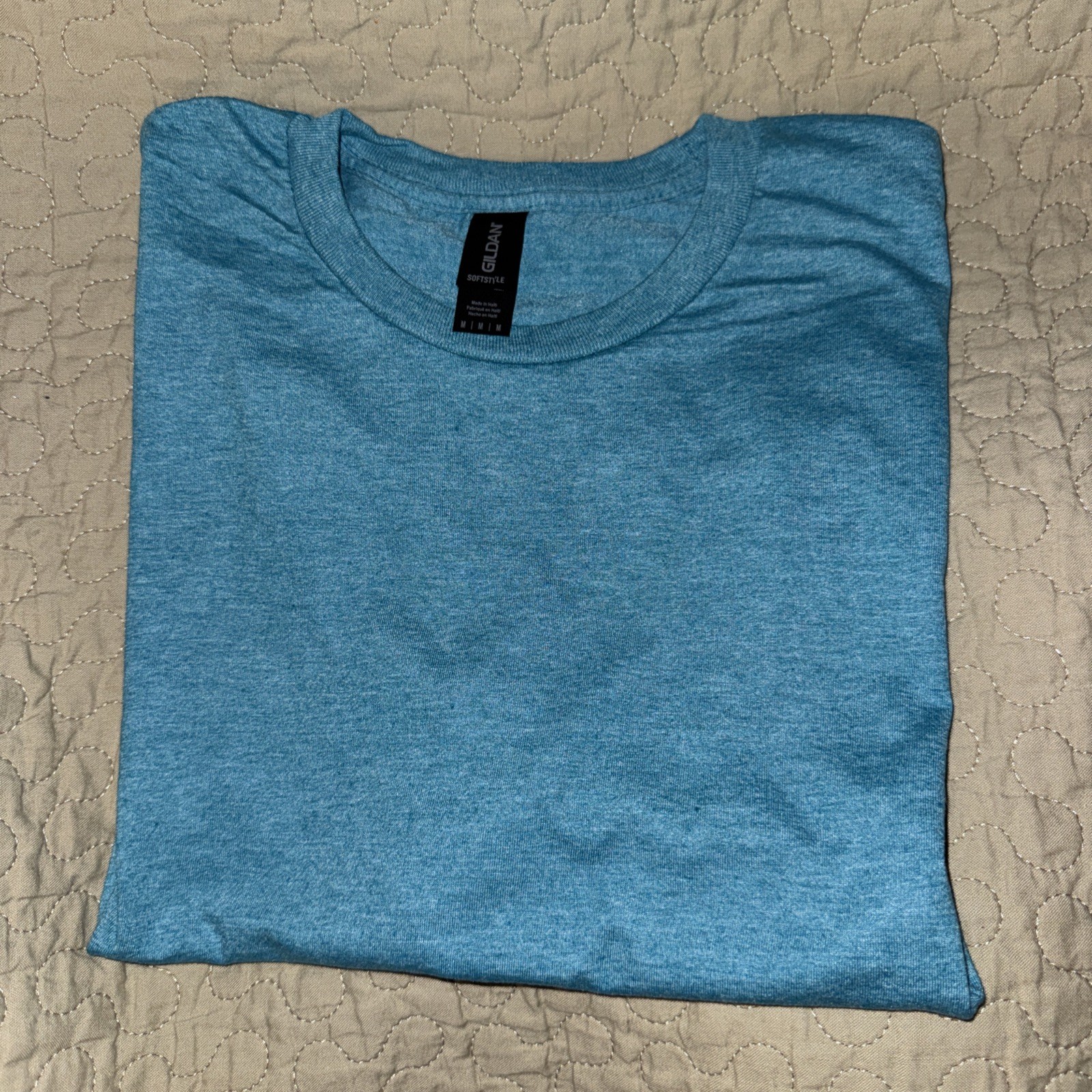 Gildan Unisex T-Shirt Heather Teal Size M. 100% Heavy Cotton NWOT