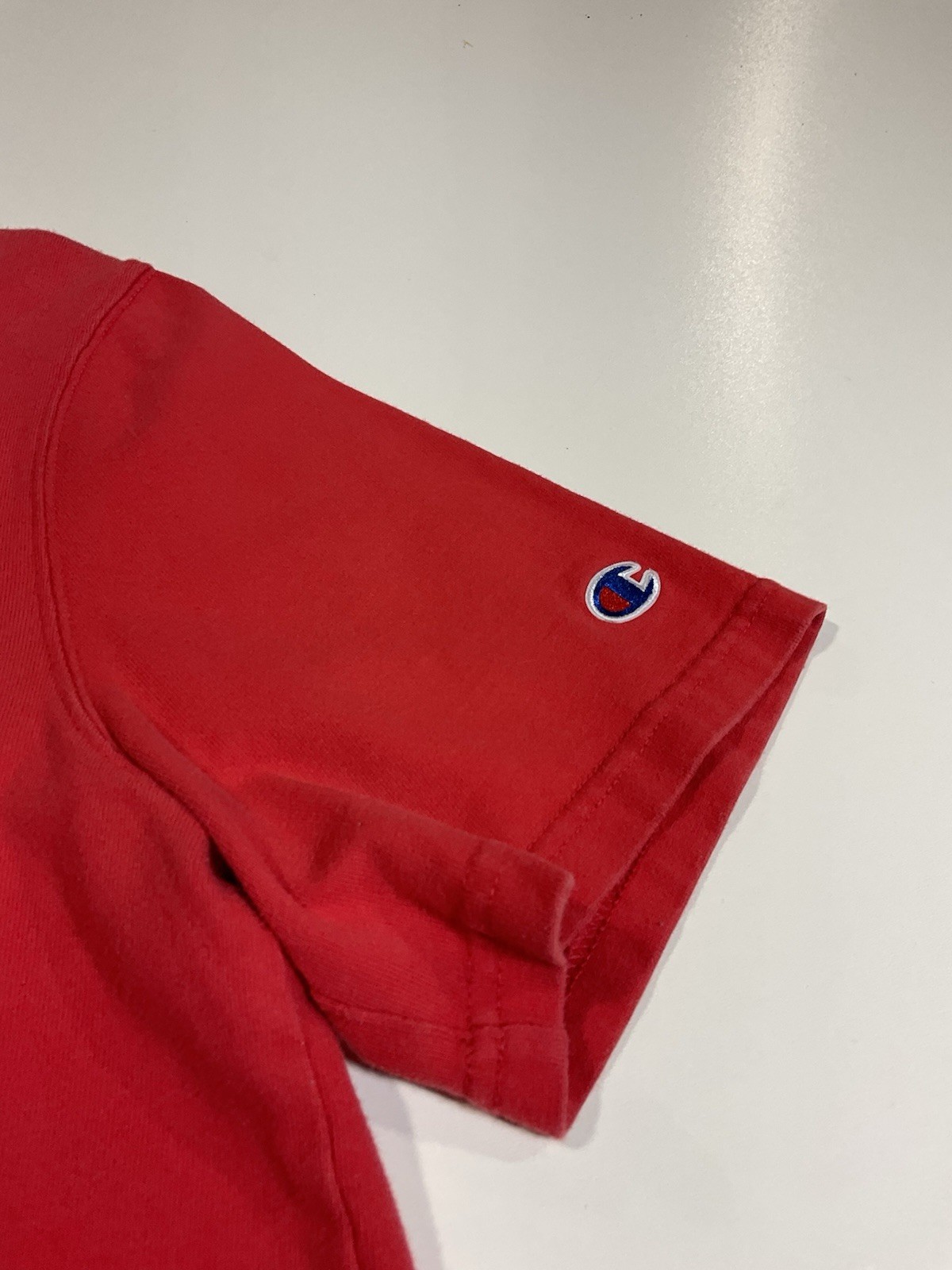 Champion Embroidered Script Logo T Shirt Sz L Red Sportswear
