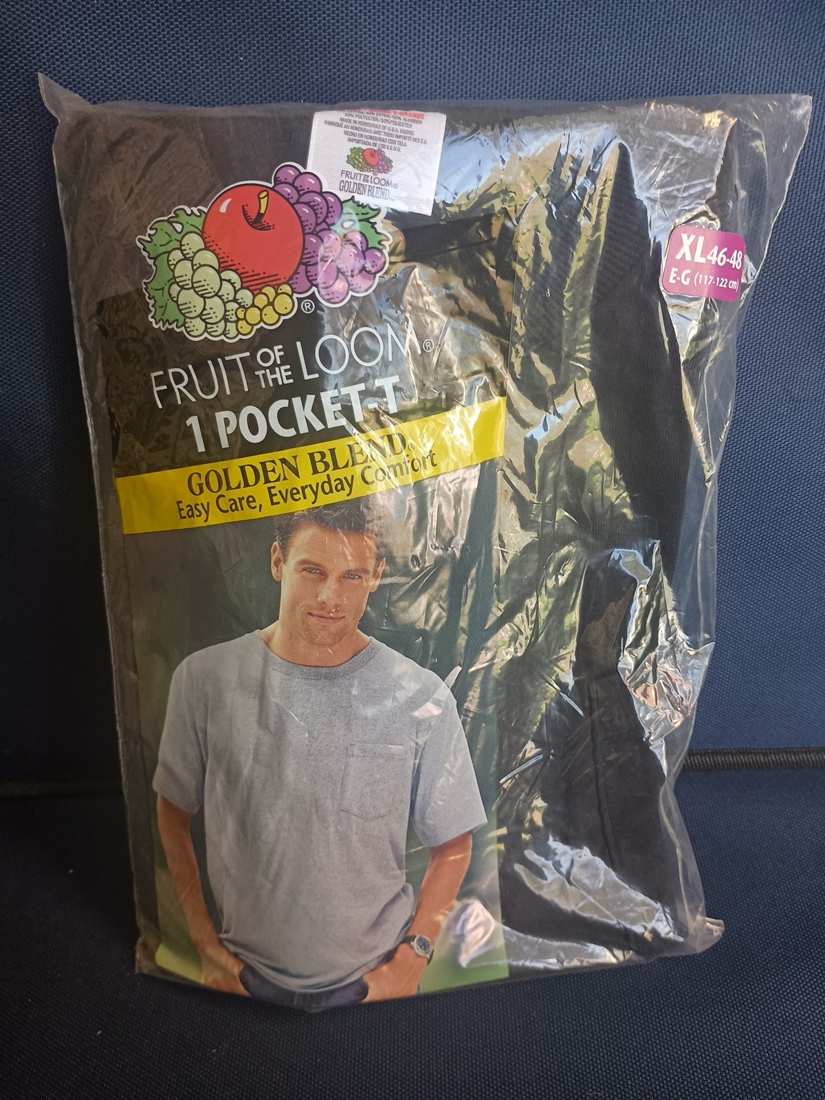 Vtg Fruit Of The Loom Mens Pocket T Golden Blend T-Shirt Sz XL 46-48 Black 2001