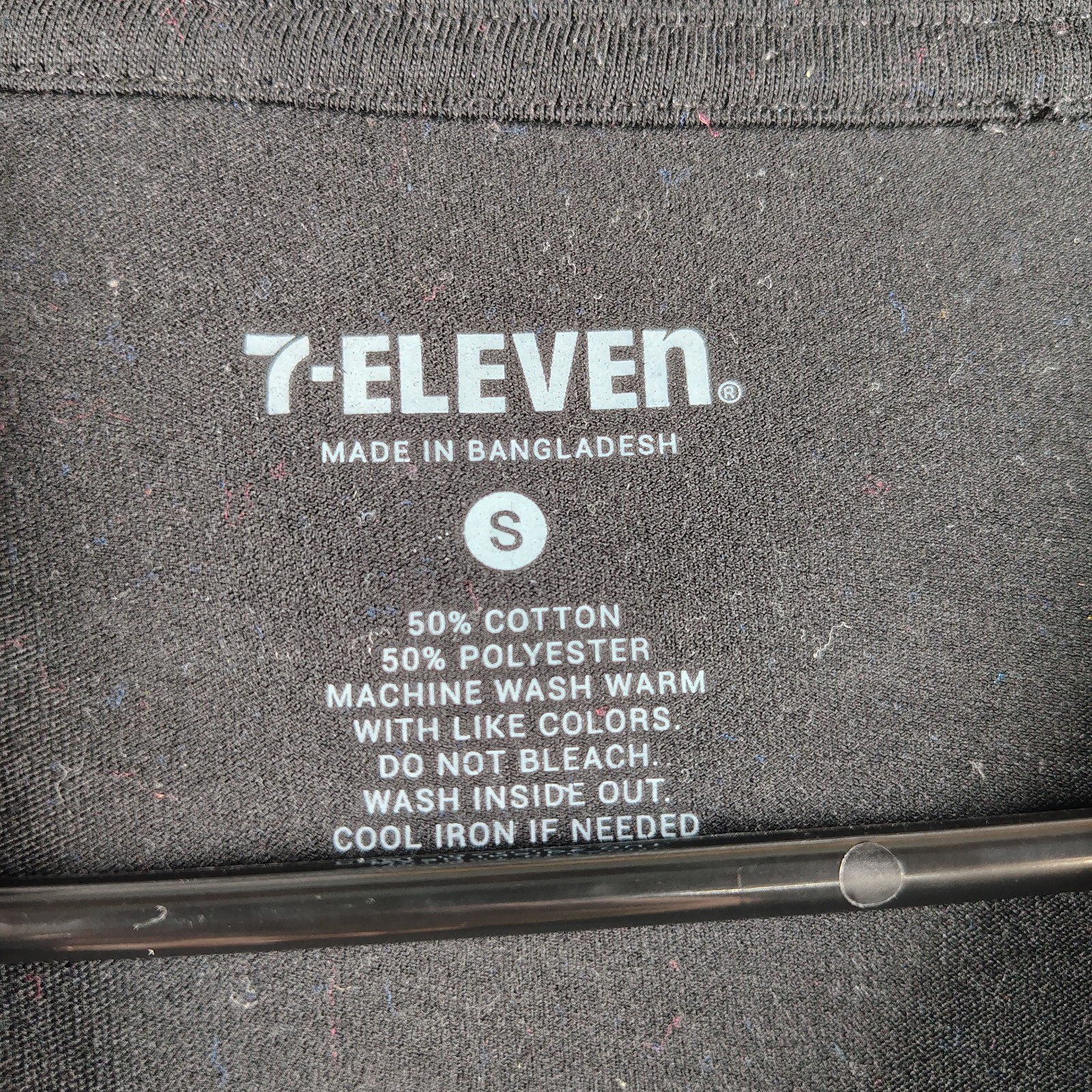7 Eleven Mens S Black Slurpee Logo Graphic Tee Shirt Colorful Retro Design EUC