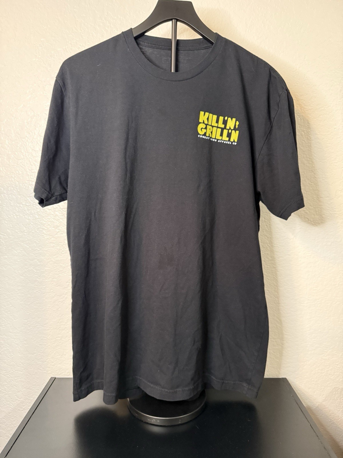 Combat Iron (Kill’N & Grill’N) Black Athletic Fit XL 60/40 Cotton-Poly Blend