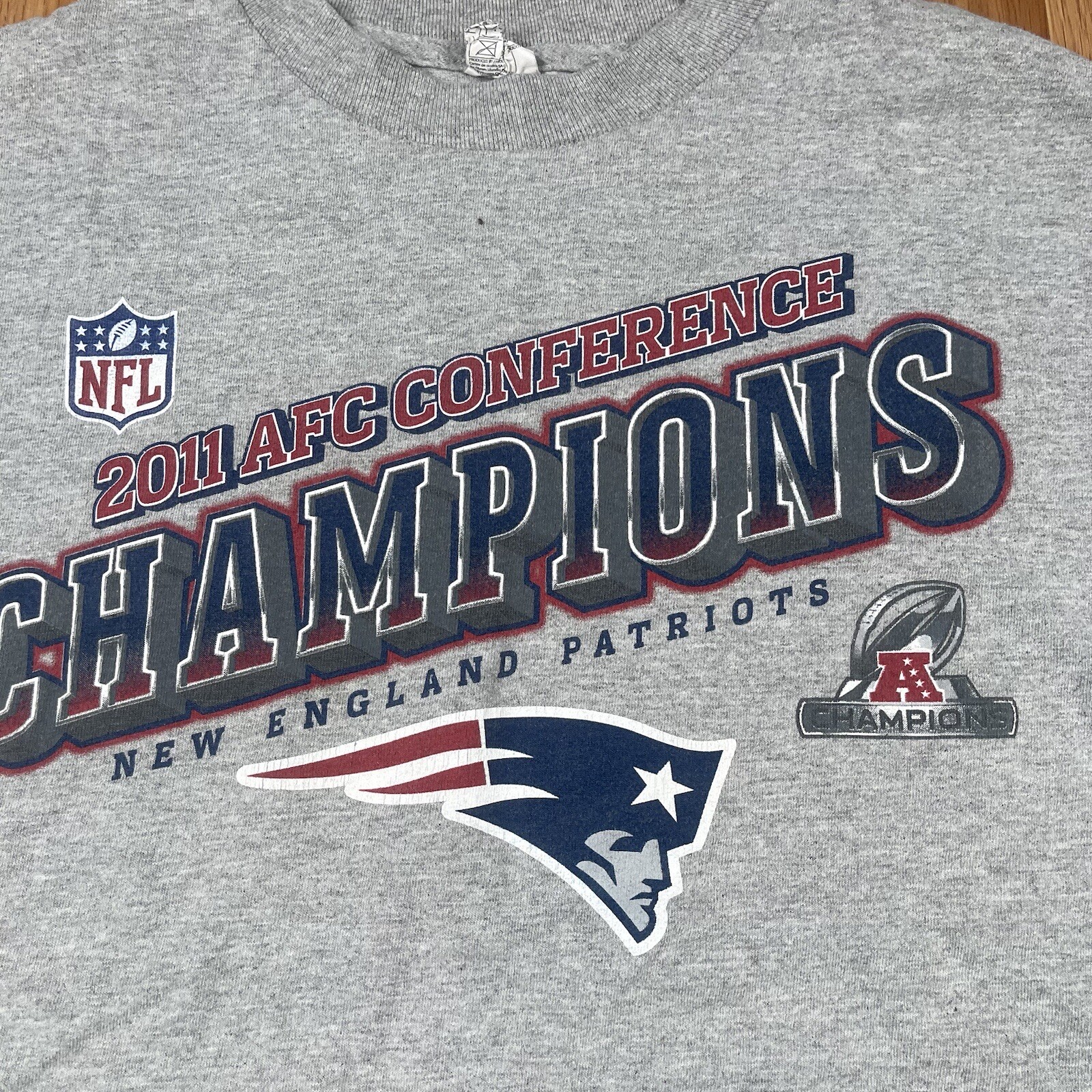 Alstyle Apparel&Activewear Long Sleeve T-Shirt Adults M Medium NE Patriots 2011