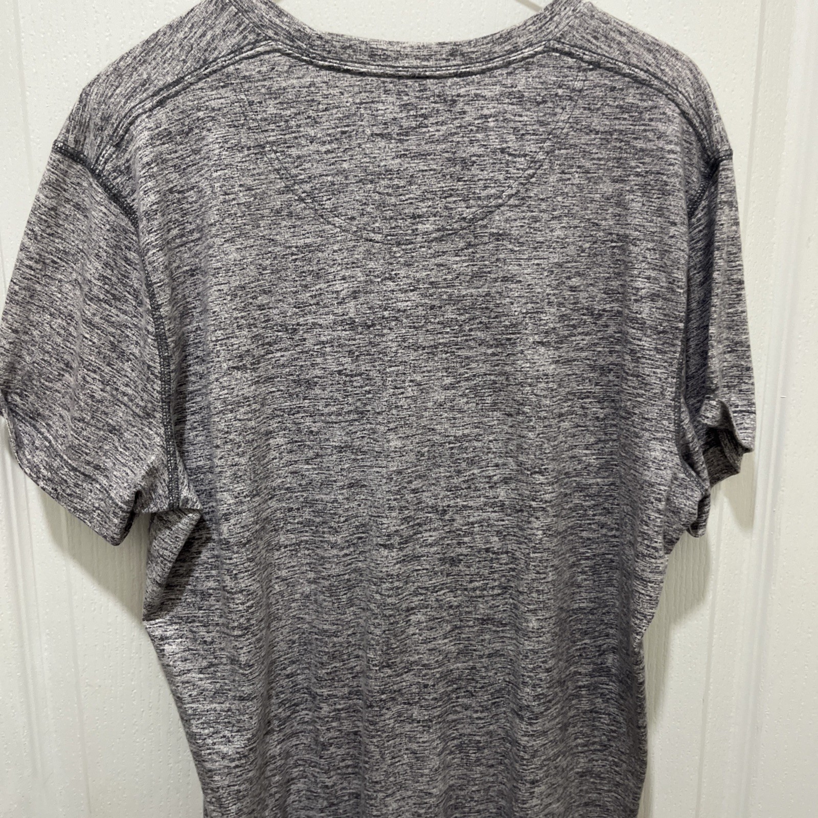 Hollister Men’s Curved Hem Short Sleeve Tee Heather Gray Black Logo Size XL